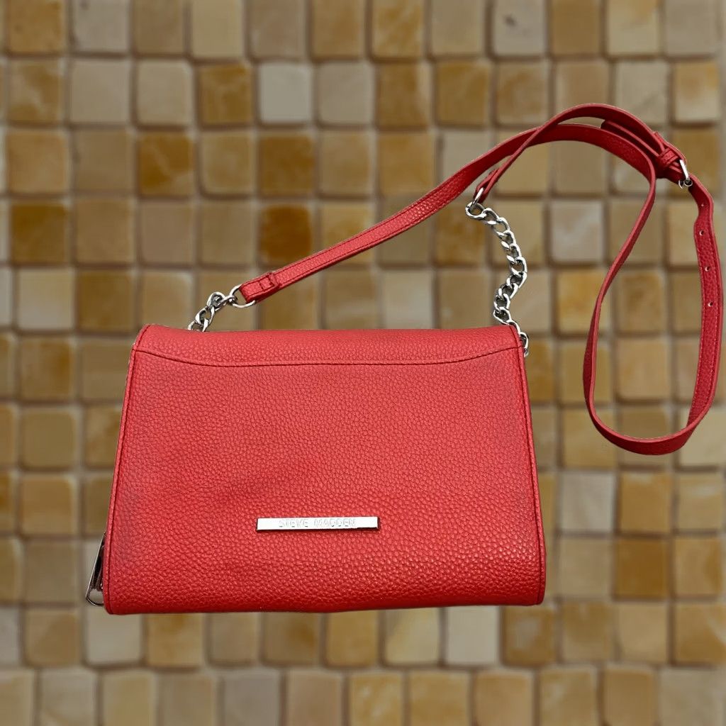 Steve Madden Steve Madden Bag Crossbody Small Womens Red Polyurethane Wallet Chain Strap Size ONE SIZE - 1 Thumbnail