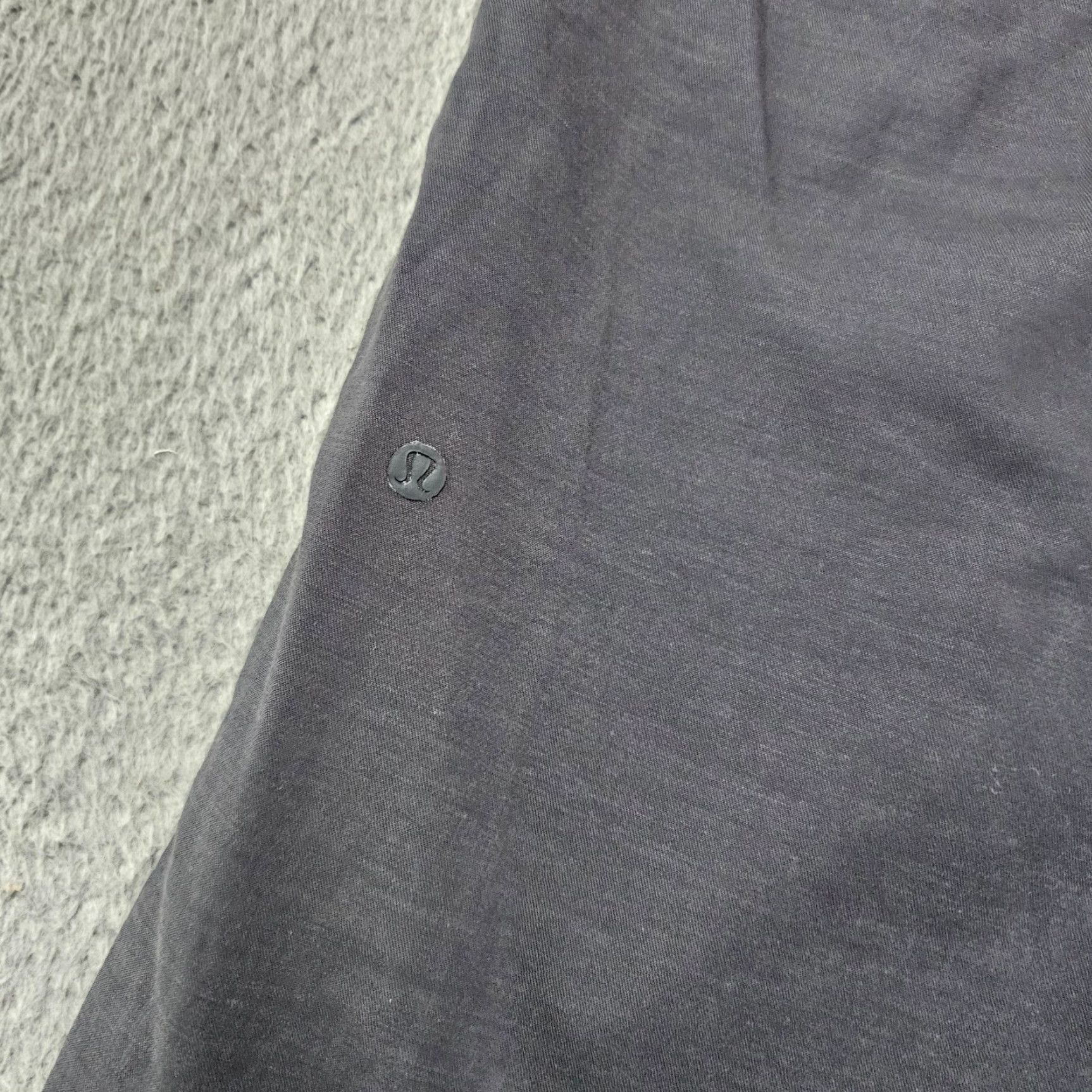Lululemon Lululemon Pants Mens 32x30 Charcoal Gray Slimming Stretch Chino Casual Athleisure Size US 30 / EU 46 - 7 Thumbnail