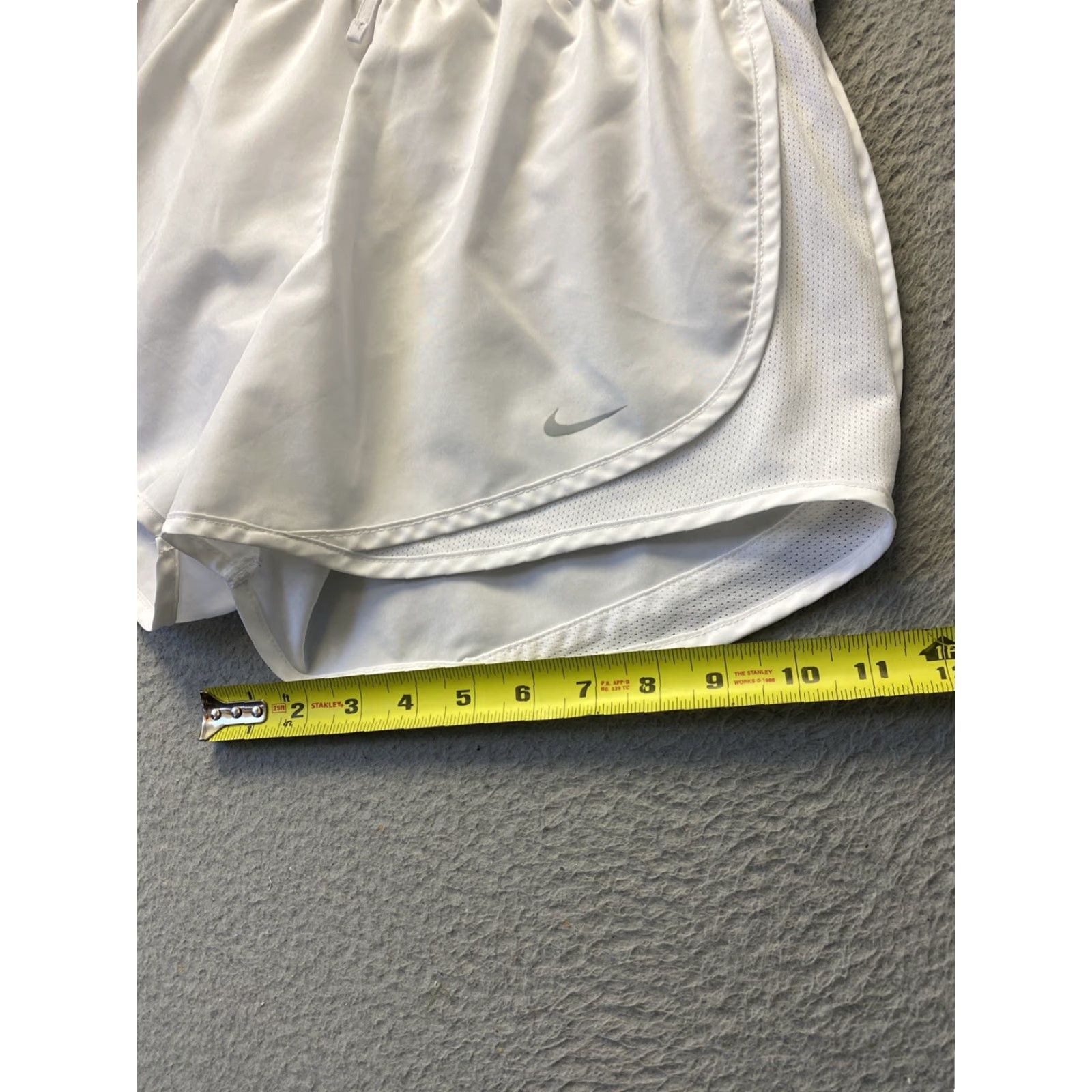 Nike NIKE White Running Shorts M Women's Athletic Activewear Regular Polyester White Run Shorts Medium Size 32" / US 10 / IT 46 - 6 Thumbnail