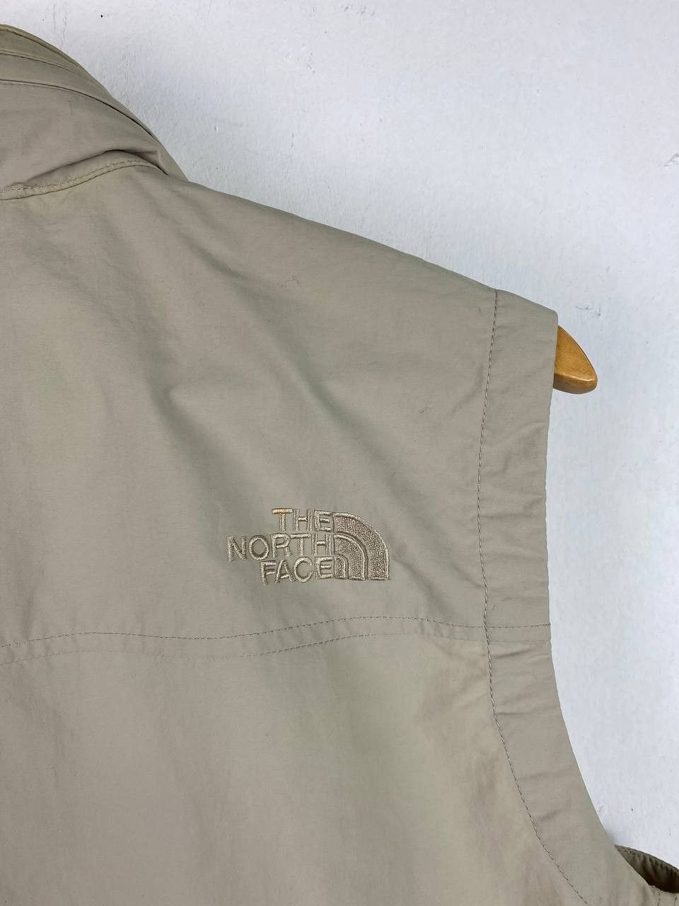 The North Face the north face nylon multipocket vest nice design Size US L / EU 52-54 / 3 - 9 Thumbnail
