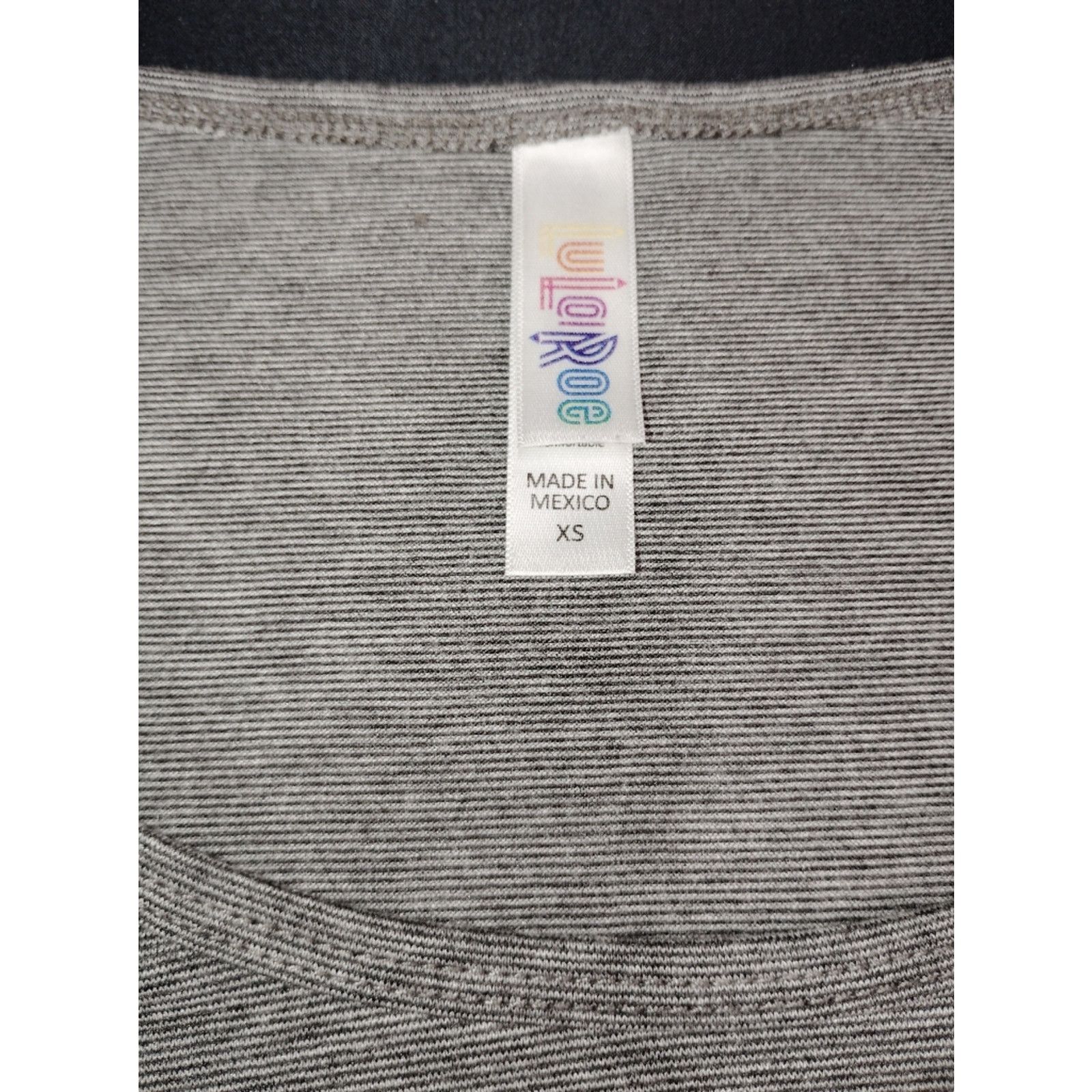 Lululemon Striped LuLaRoe Oversized Classic Scoop Neck Tee Light Gray Size XS / US 0-2 / IT 36-38 - 2 Thumbnail
