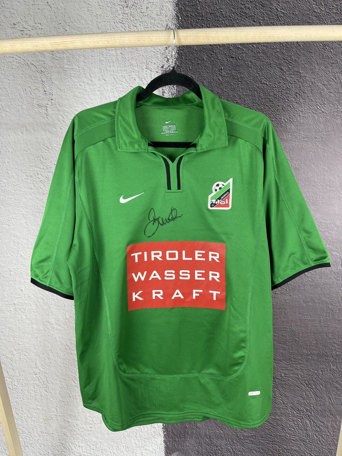 Nike Nike Tirol 2000 2002 home jersey Michael Baur signed Size US M / EU 48-50 / 2 - 2 Thumbnail