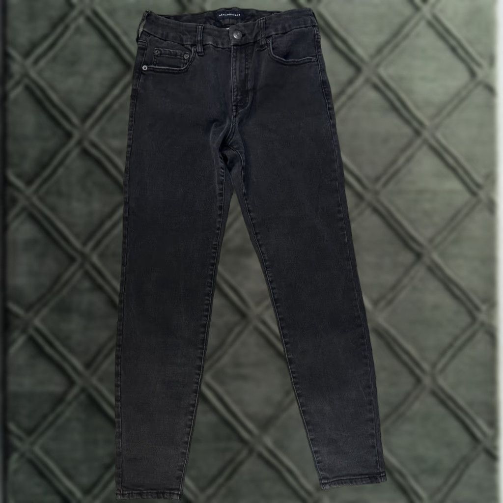 Vintage Aéropostale Jeans Womens 10 Regular Black High Rise Jegging Distressed Skinny Denim Shirt? Size 32" / US 10 / IT 46 - 1 Thumbnail