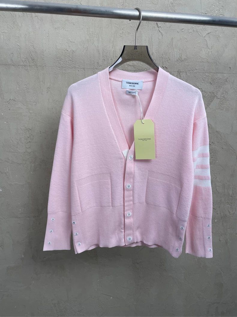 Thom Browne Thom browne Size 1 Cherry blossom pink embroidered button Size S / US 4 / IT 40 - 1 Thumbnail