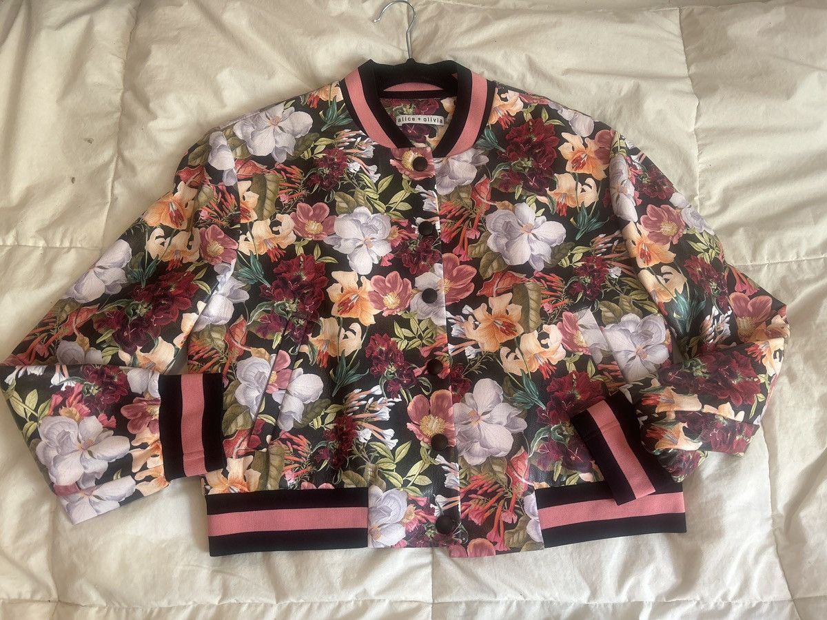 Alice + Olivia Alice & Olivia Floral Bomber Varsity Jacket Size M / US 6-8 / IT 42-44 - 1 Thumbnail