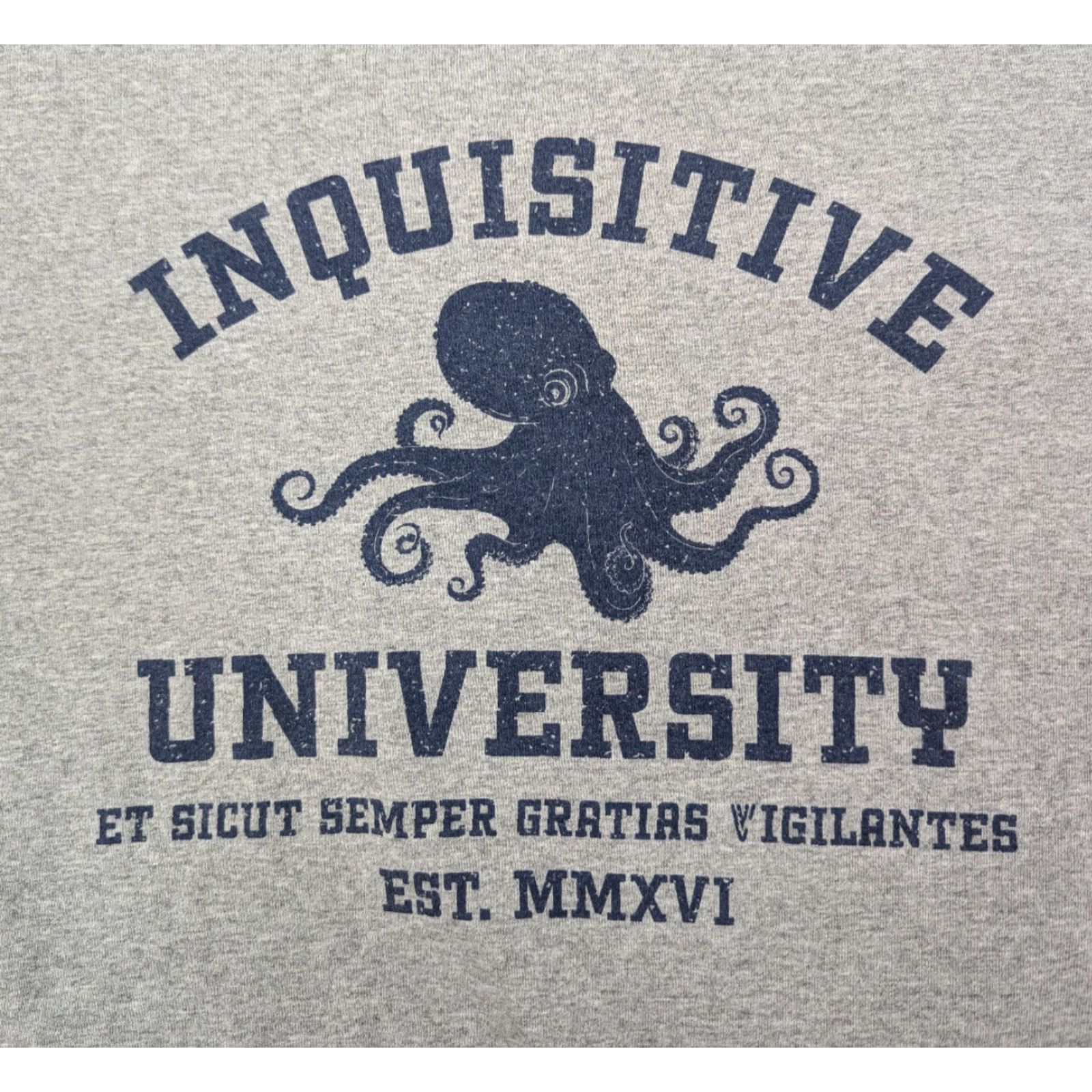 Logo 7 VSauce Exclusive Inquisitive University Mens M Octopus Logo Short Sleeve T-Shirt Size US M / EU 48-50 / 2 - 5 Thumbnail