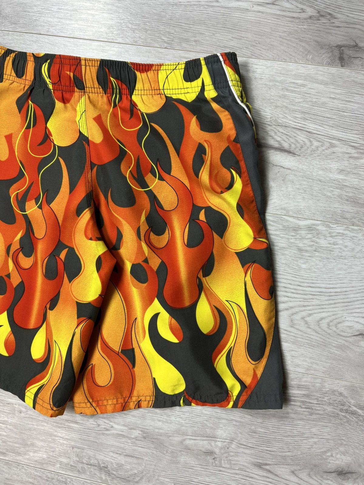 Nike Vintage Y2K Nike Swim Flame All Over Printed Shorts Size S Size US 30 / EU 46 - 16 Thumbnail