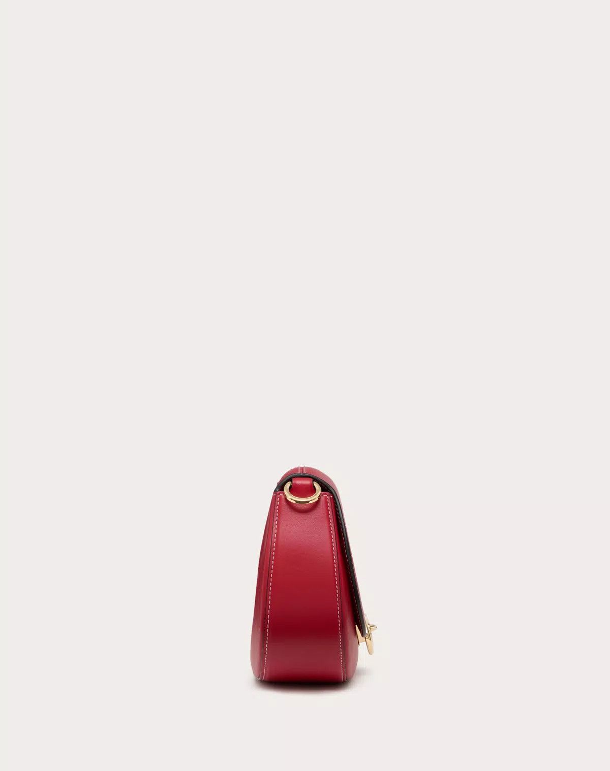 oc11z0725 Size:OS/ Shoulder Bag In Nappa Calfskin in Red