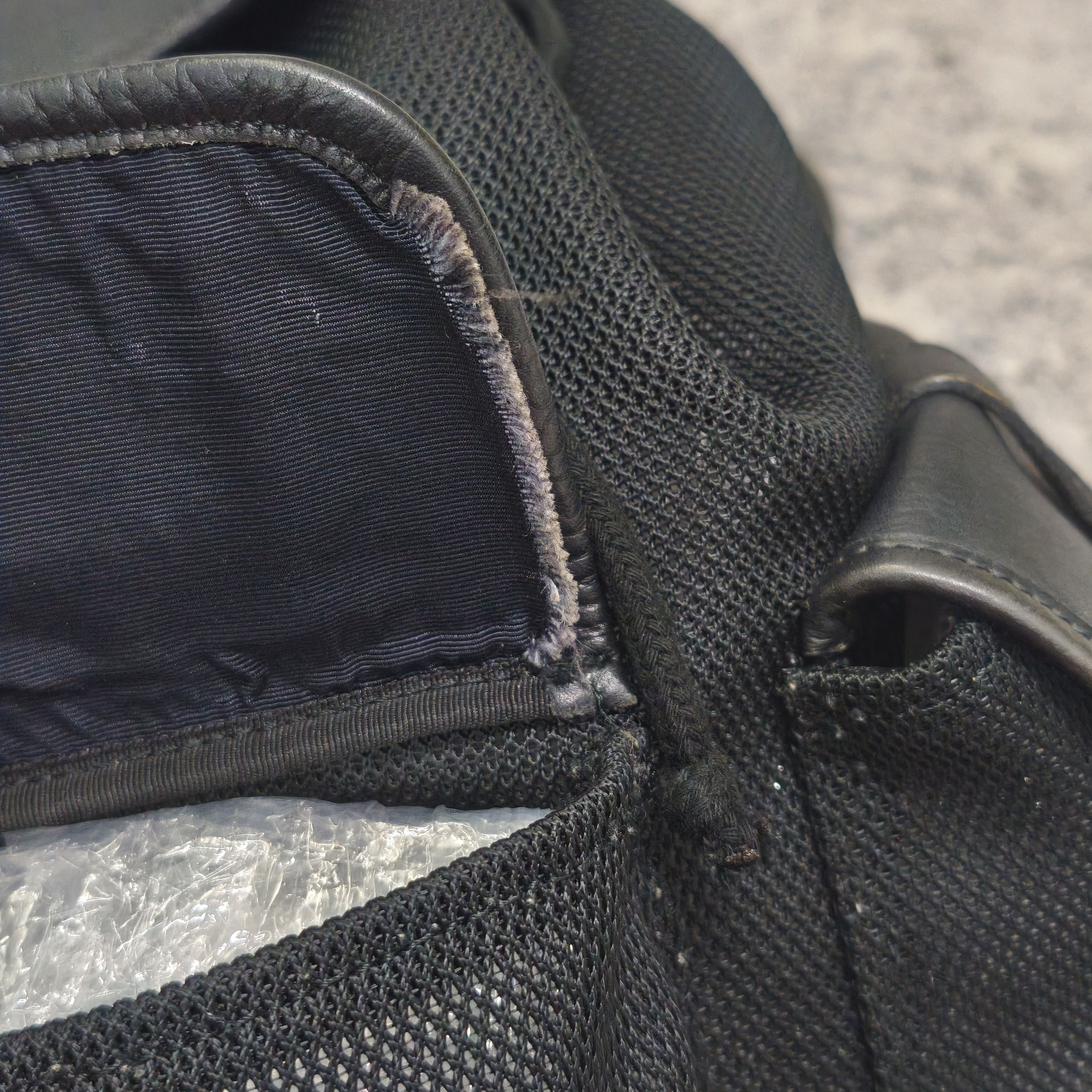Yohji Yamamoto Rare Yohji Yamamoto Signature Gothic Backpack Size ONE SIZE - 10 Thumbnail