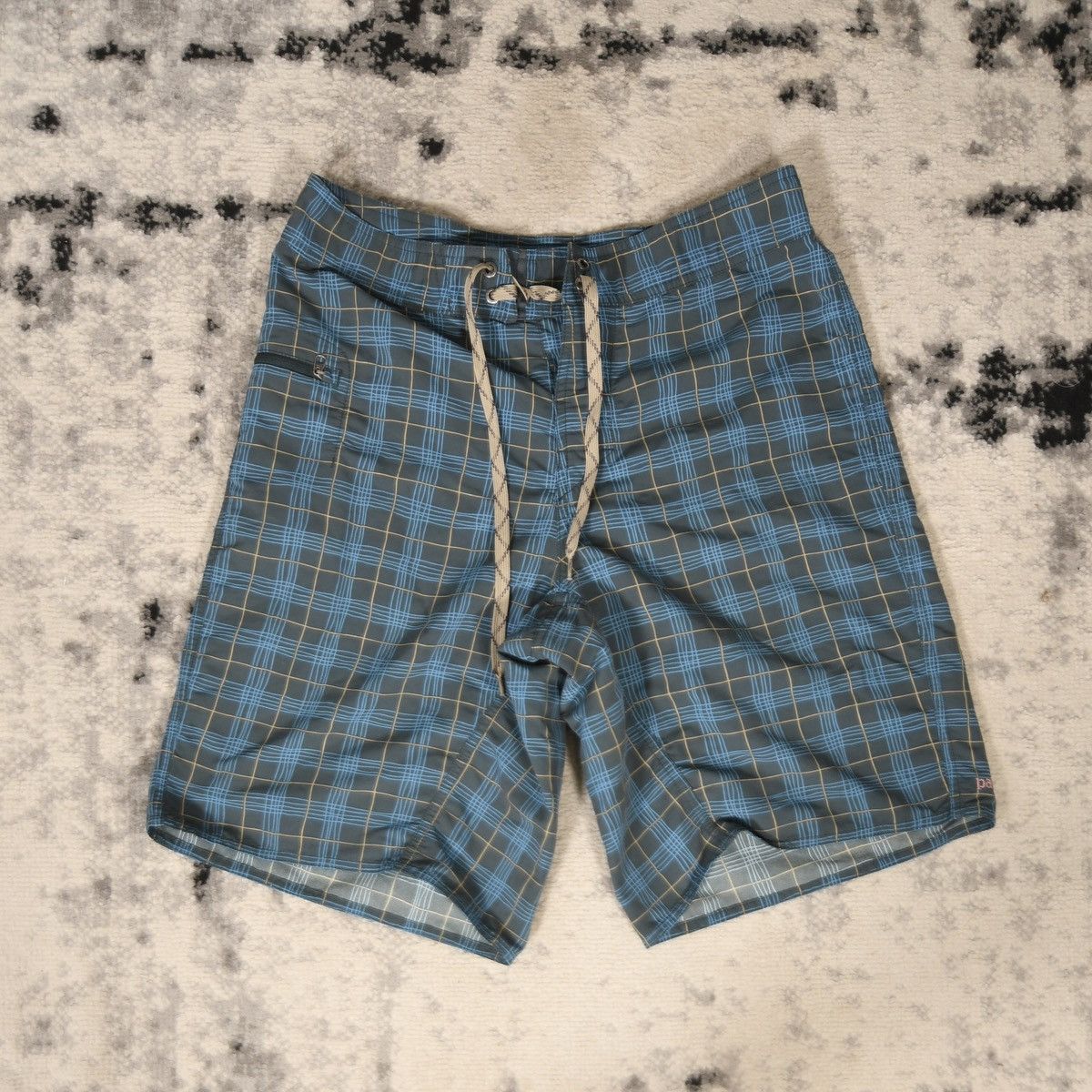 Patagonia Vintage Patagonia Checkered Shorts Size US 30 / EU 46 - 1 Thumbnail