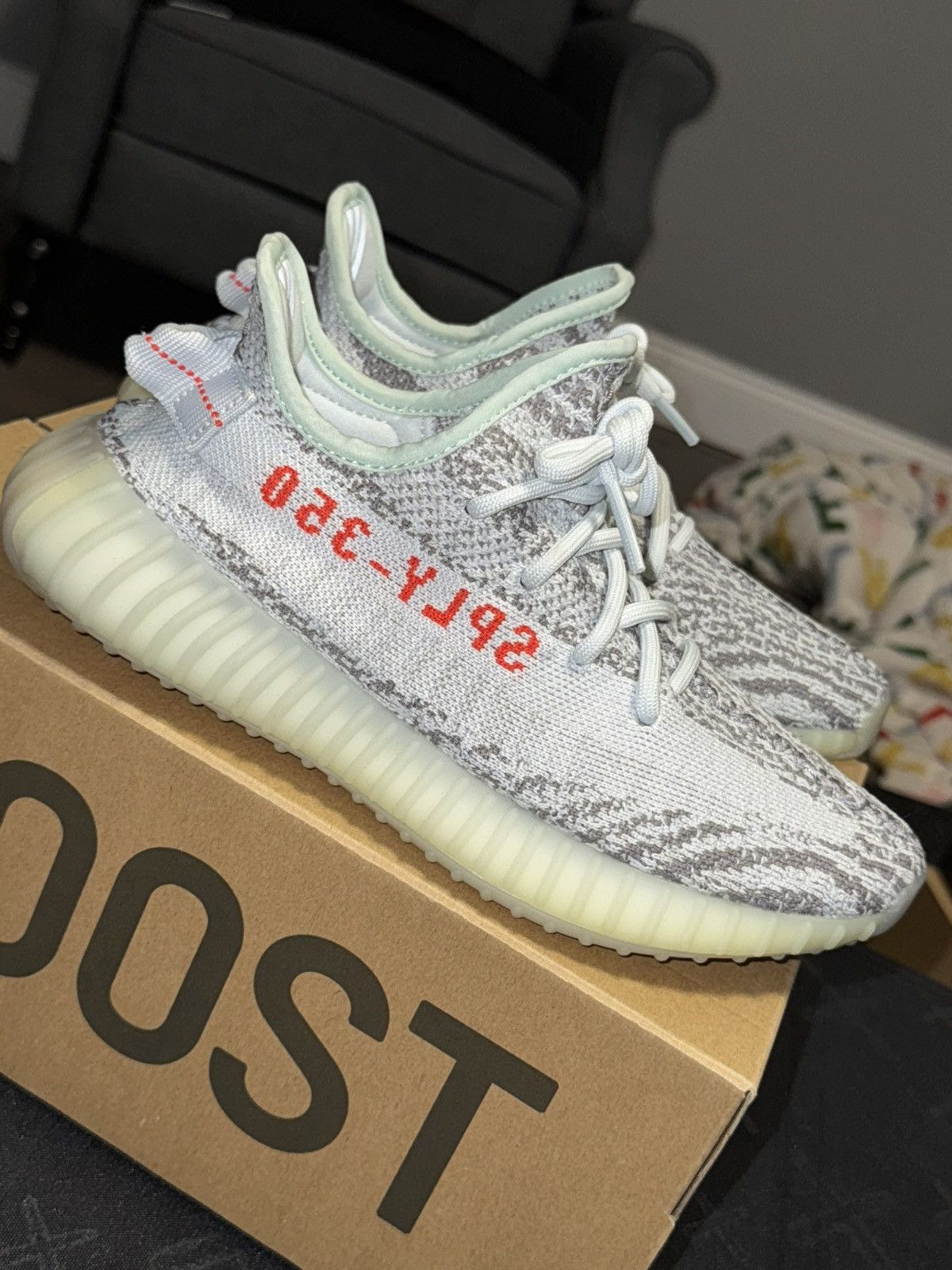 Adidas × Yeezy Adidas Yeezy Boost 350 V2 blue tint sz 6Y Size US 6 / EU 39 - 3 Thumbnail