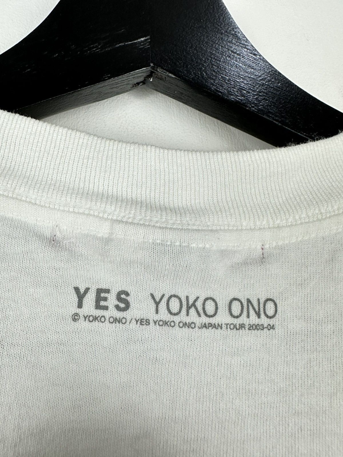 Band Tees × Vintage Vintage 2004 Yoko Ono War Is Over Photo Archive Tee Size US S / EU 44-46 / 1 - 5 Thumbnail