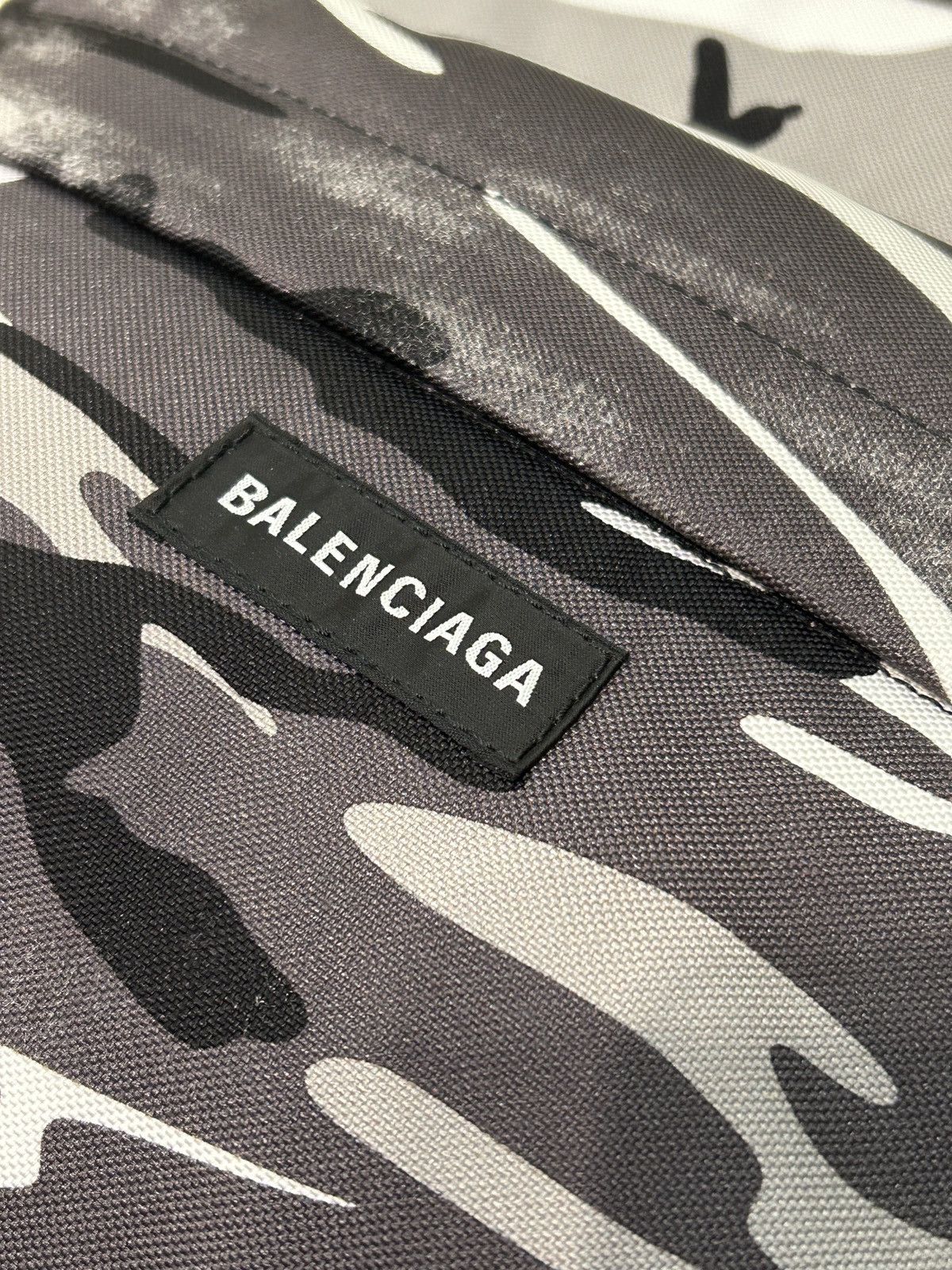 Balenciaga Balenciaga Explorer camouflage-print Backpack Size ONE SIZE - 3 Thumbnail