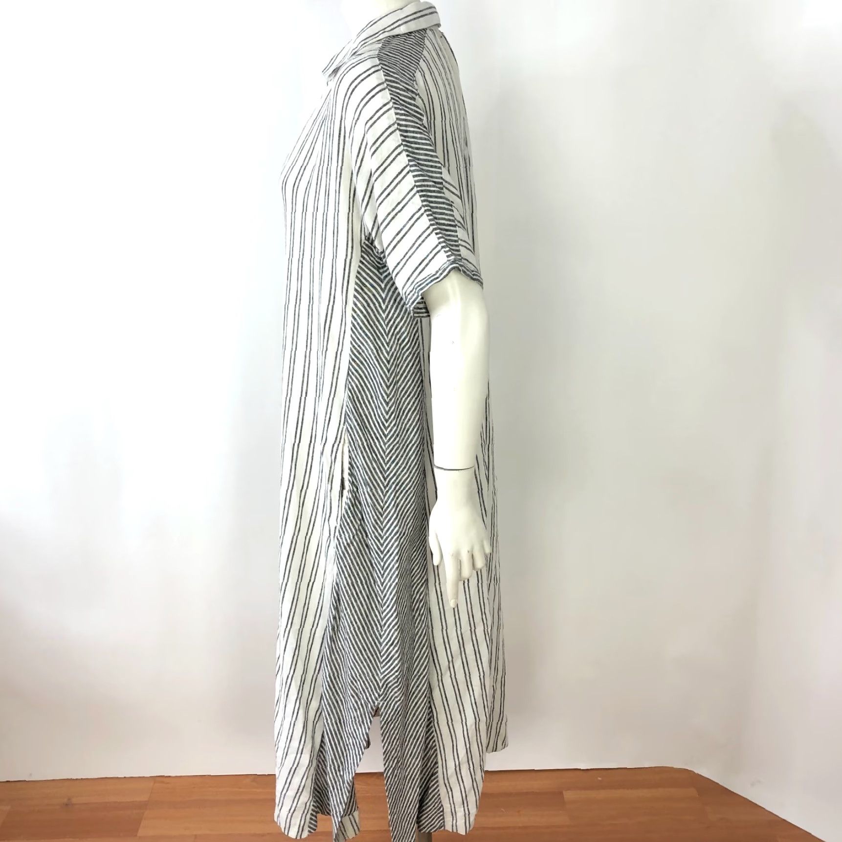 Lucky Brand Lucky Brand Black Linen Rayon V-Neck Popover A-Line Midi Dress Women Medium Below Knee Short Sleeve Striped Pattern Size M / US 6-8 / IT 42-44 - 3 Thumbnail