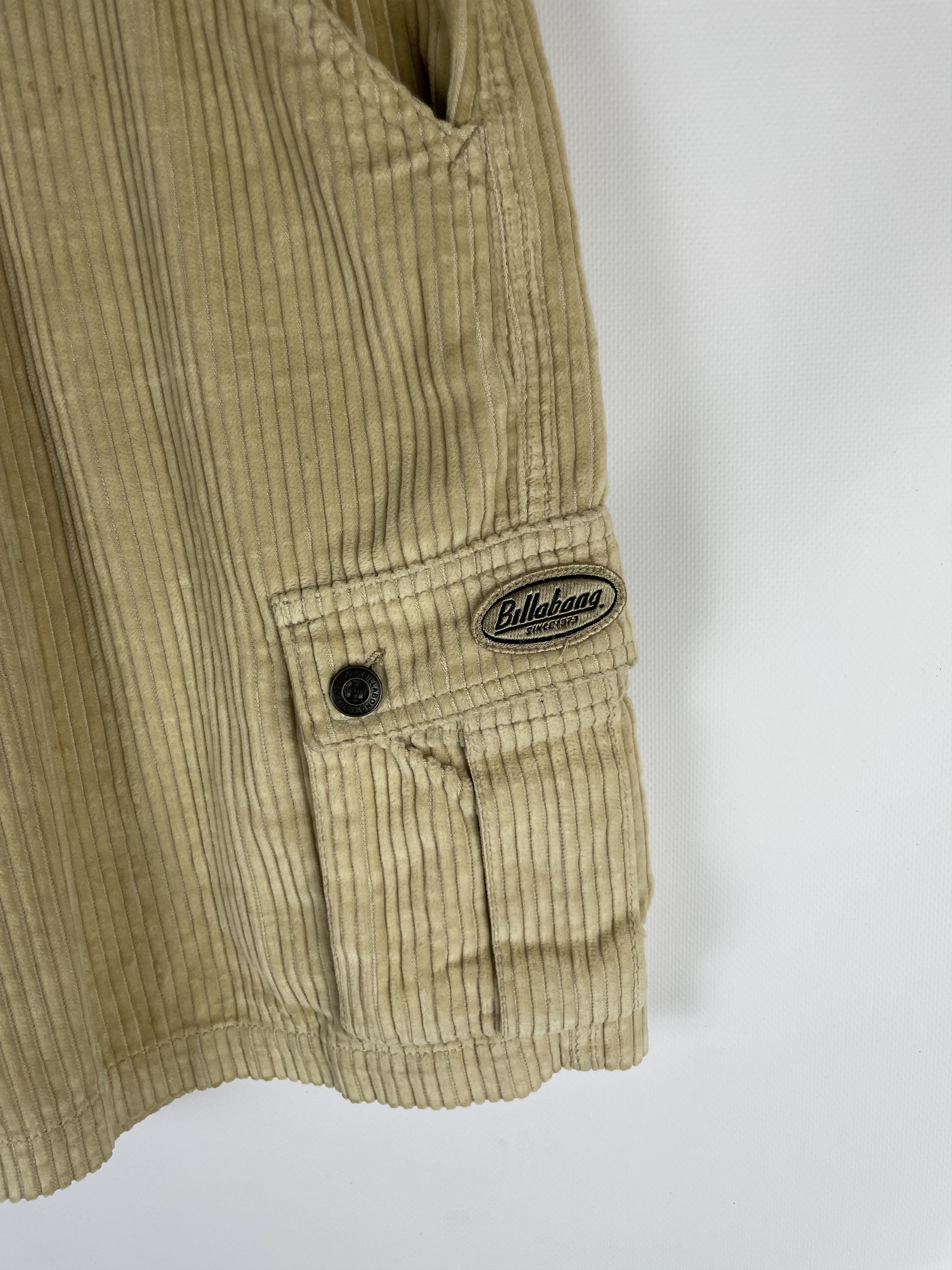 Billabong Vintage Billabong Corduroy Shorts Size US 30 / EU 46 - 5 Thumbnail
