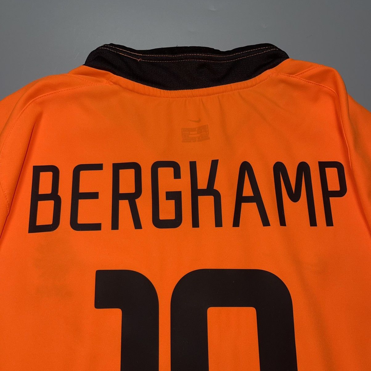 Nike NETHERLANDS NIKE 2002/2004 FOOTBALL HOME JERSEY #10 BERGKAMP Size US XXL / EU 58 / 5 - 8 Thumbnail