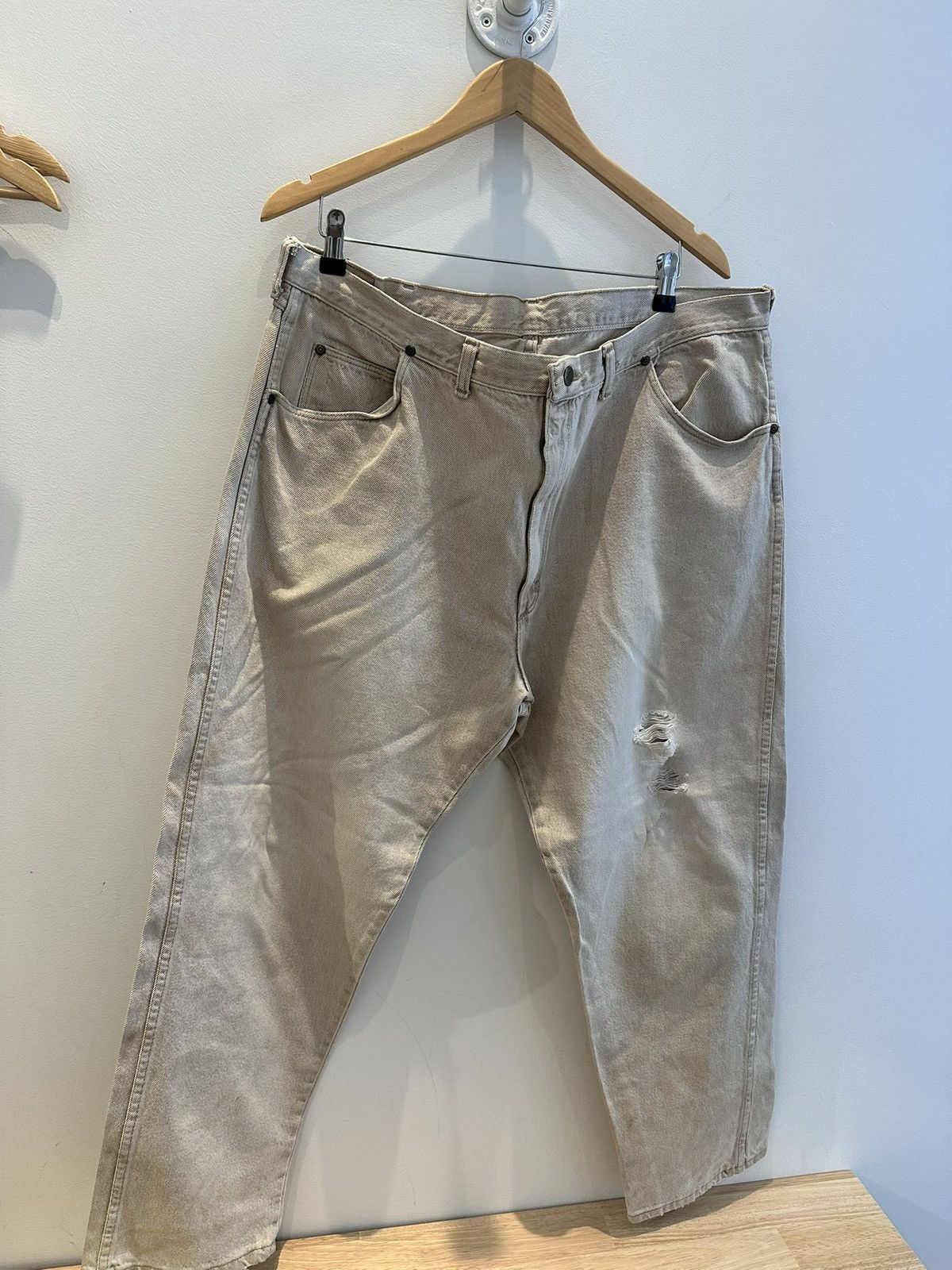 Wrangler Vintage 80s Wrangler sand wash jeans 🤍 Size US 32 / EU 48 - 2 Thumbnail
