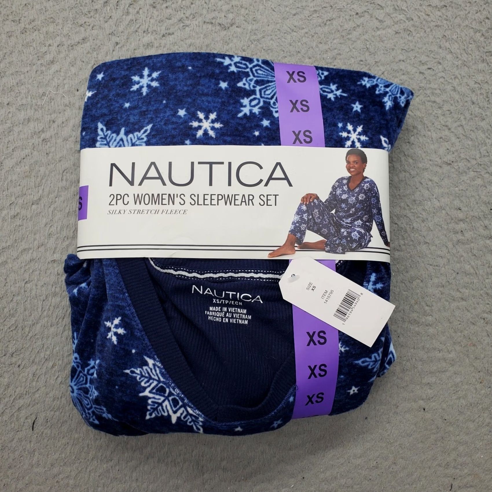 Nautica Nautica Pajama Set Womens XS Multicolor Snowflake Fleece Cozy Warm Sleepwear 2 Piece Regular XS Womens Size ONE SIZE - 6 Thumbnail