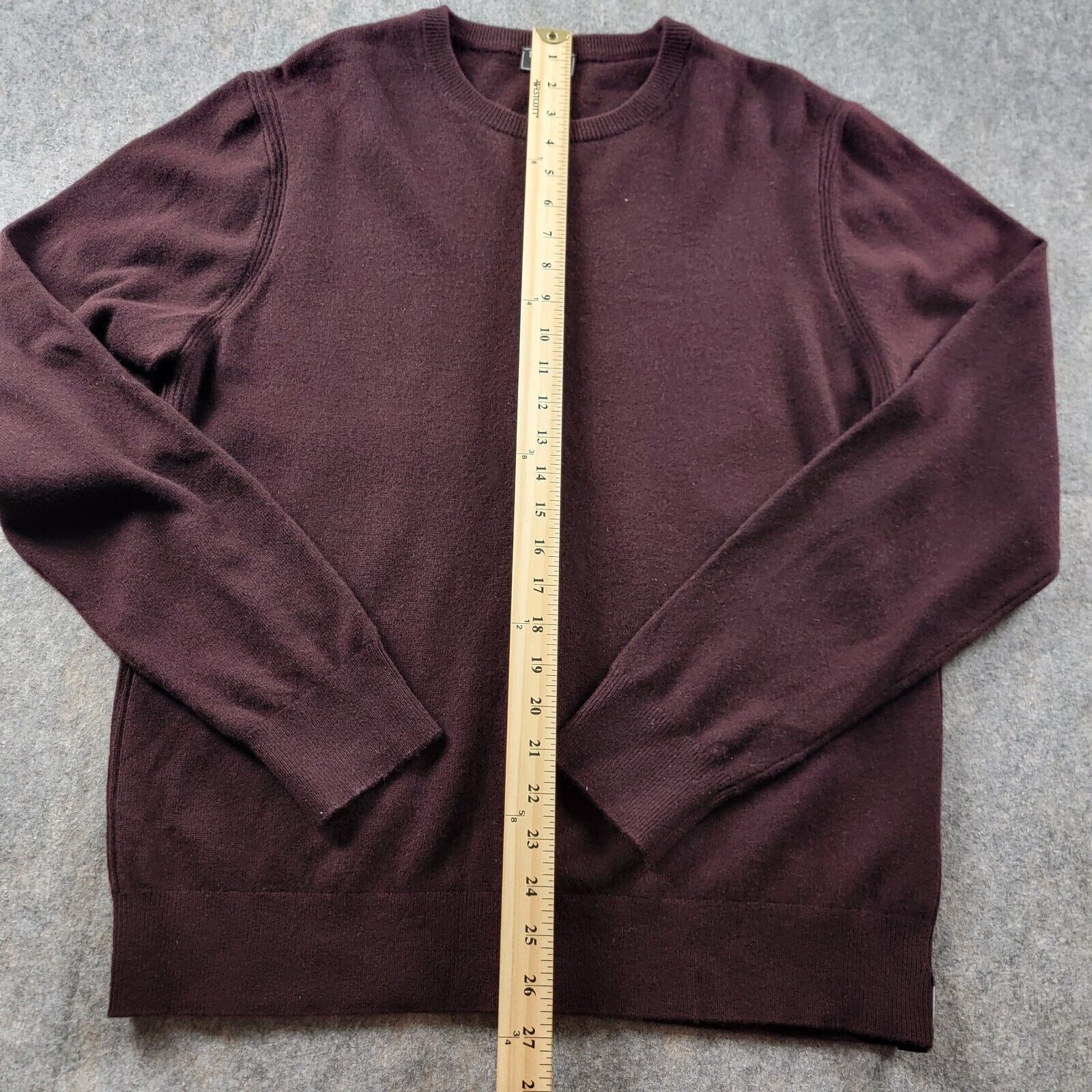 Todd Snyder Todd Snyder Cashmere Crewneck Sweater size L Maroon Red Size US L / EU 52-54 / 3 - 5 Thumbnail