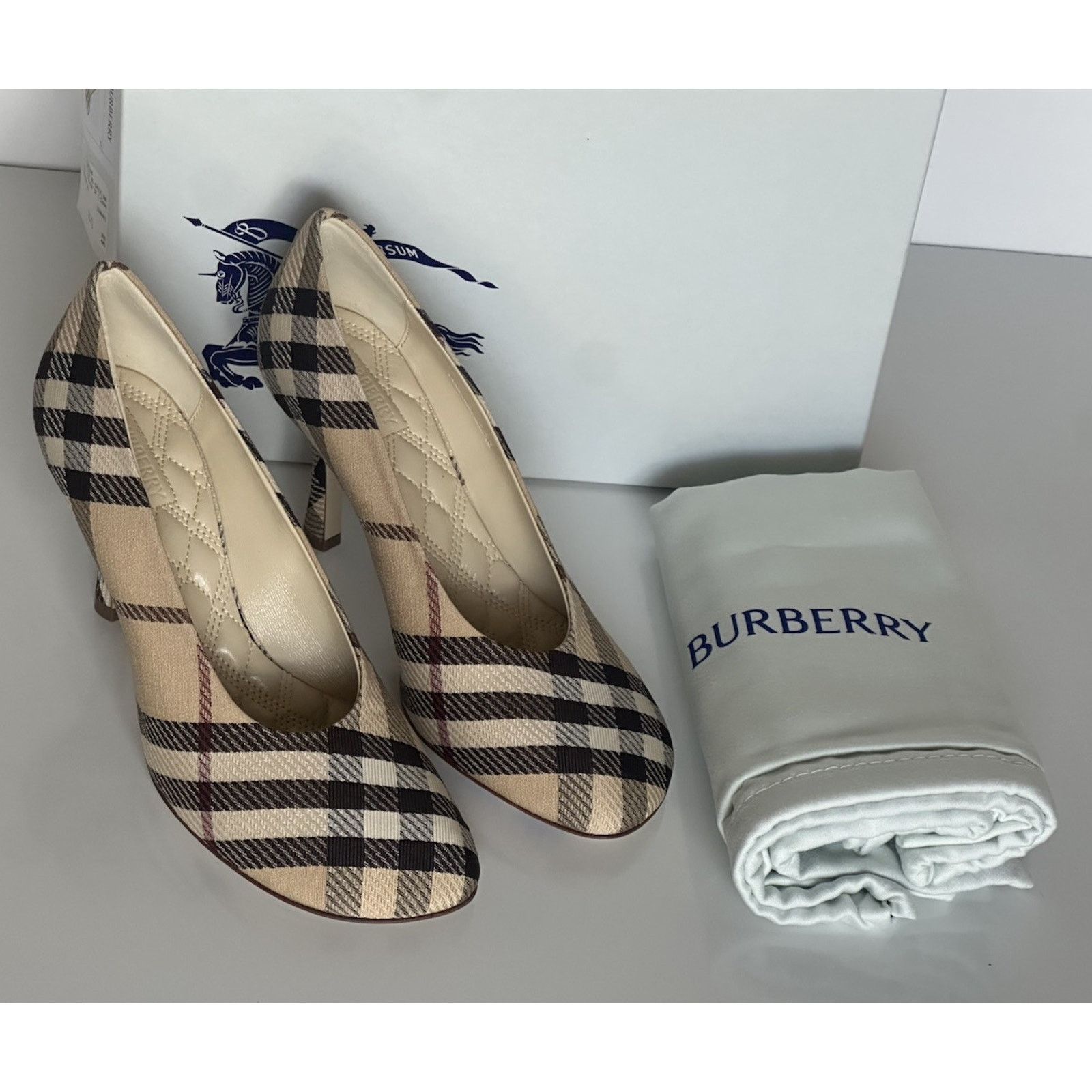 Burberry Burberry Women's Pump Alabaster IP Check Shoes 6 US 8100970 Size US 6 / IT 36 - 11 Thumbnail