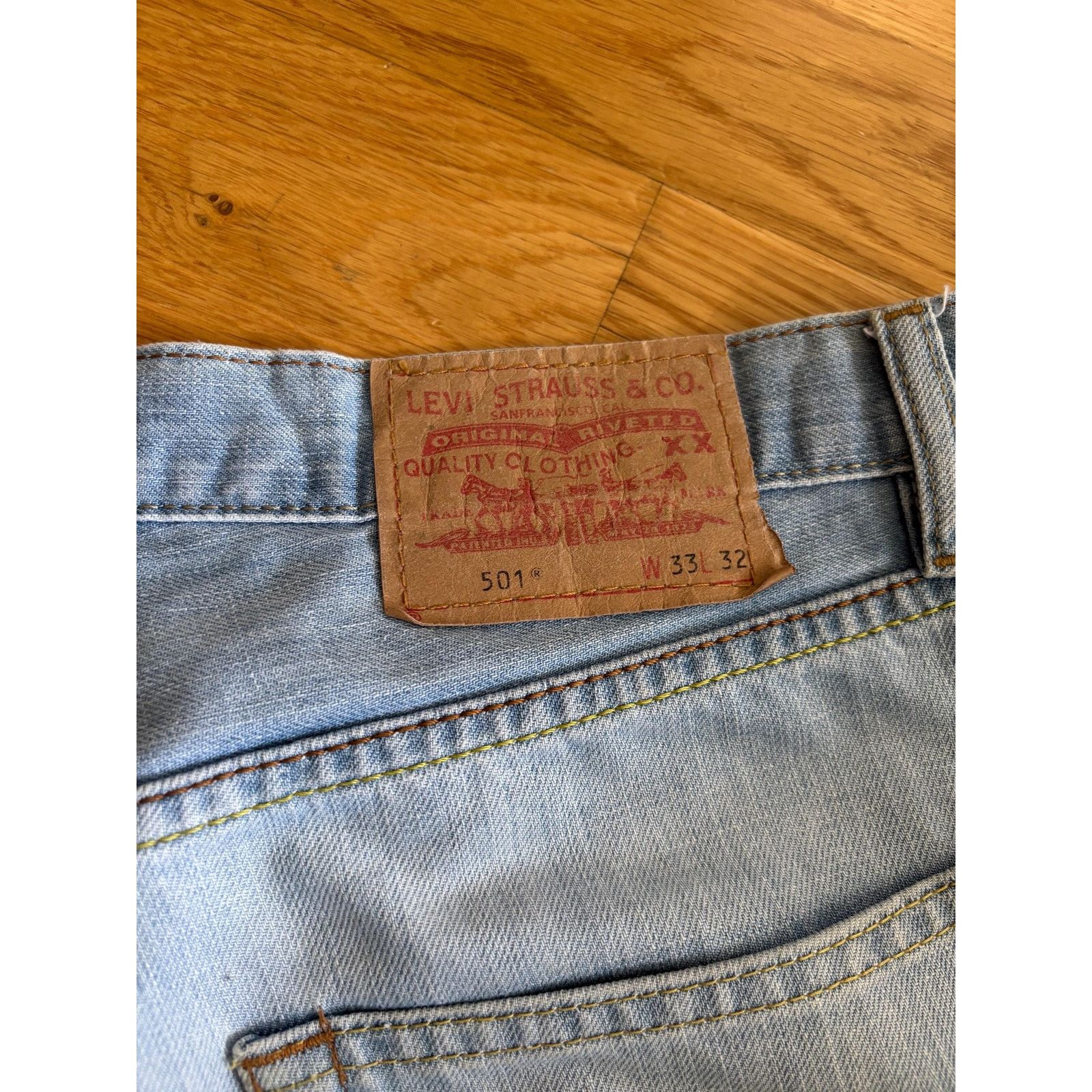 Levi's Levi's 501 W33 L34 - USA 1996 Light Wash Cut-Off Capri Jeans Size US 33 - 6 Thumbnail