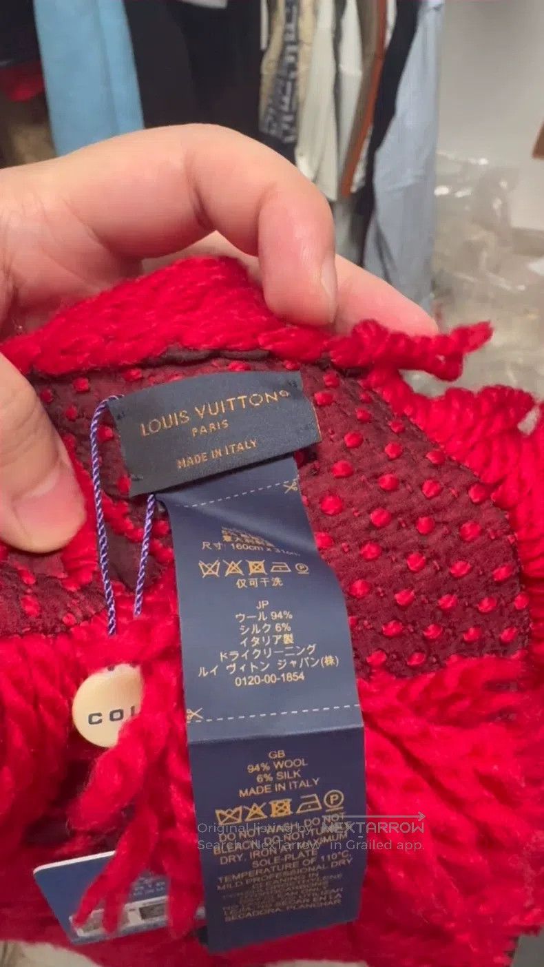 Louis Vuitton Louis Vuitton Red double-sided full-print scarf Size ONE SIZE - 1 Thumbnail