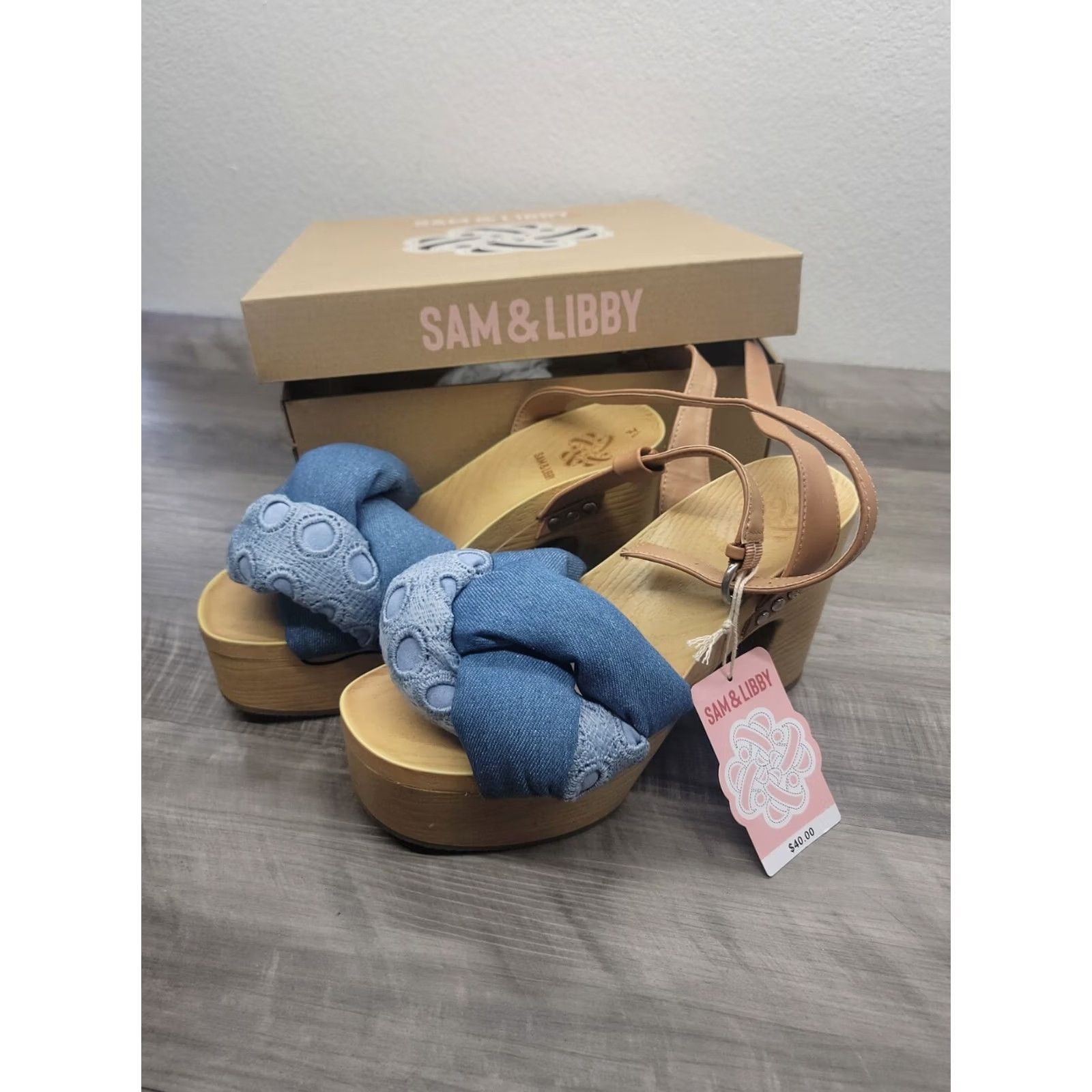 Vintage Sam Libby Platform Sandal Women's SIZE 7.5 Cassandra Puffy Indigo Heels Sandal Women 7.5 Indigo Platform Sam & Libby Womens Shoes Size US 8 / IT 38 - 4 Thumbnail