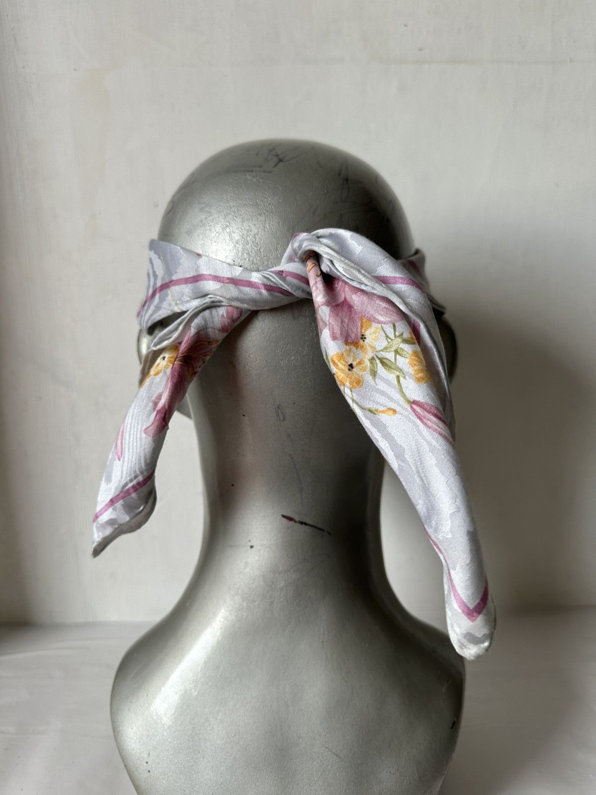 Vintage Vintage Burberry Handkerchief/ Neckerchief/ Bandana Size ONE SIZE - 4 Thumbnail
