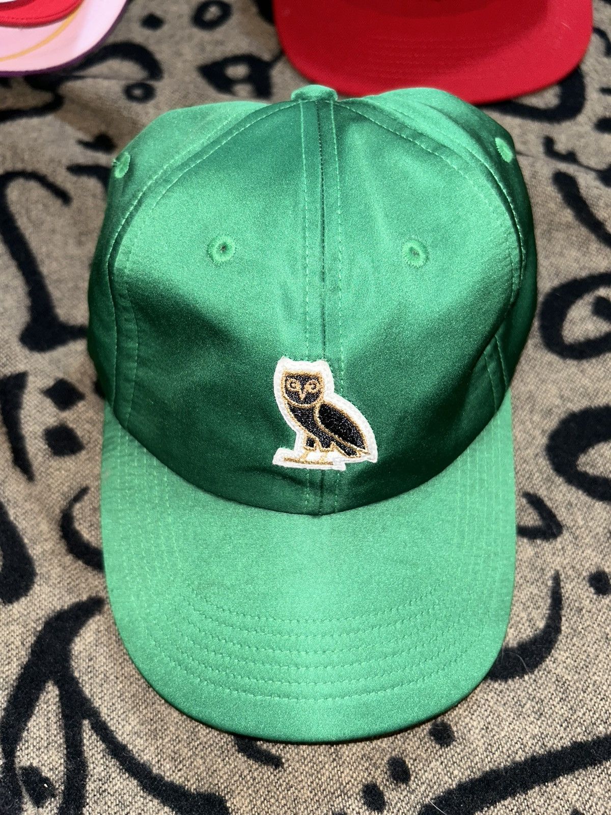 October's Very Own 2017 Owl Patch Satin Hat Size ONE SIZE - 1 Thumbnail