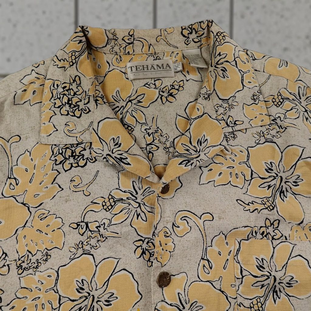 Vintage VINTAGE Tehama Shirt Mens XL Beige Yellow Silk Floral Hibiscus Hawaiian Camp Loop Collar Size US XL / EU 56 / 4 - 1 Thumbnail