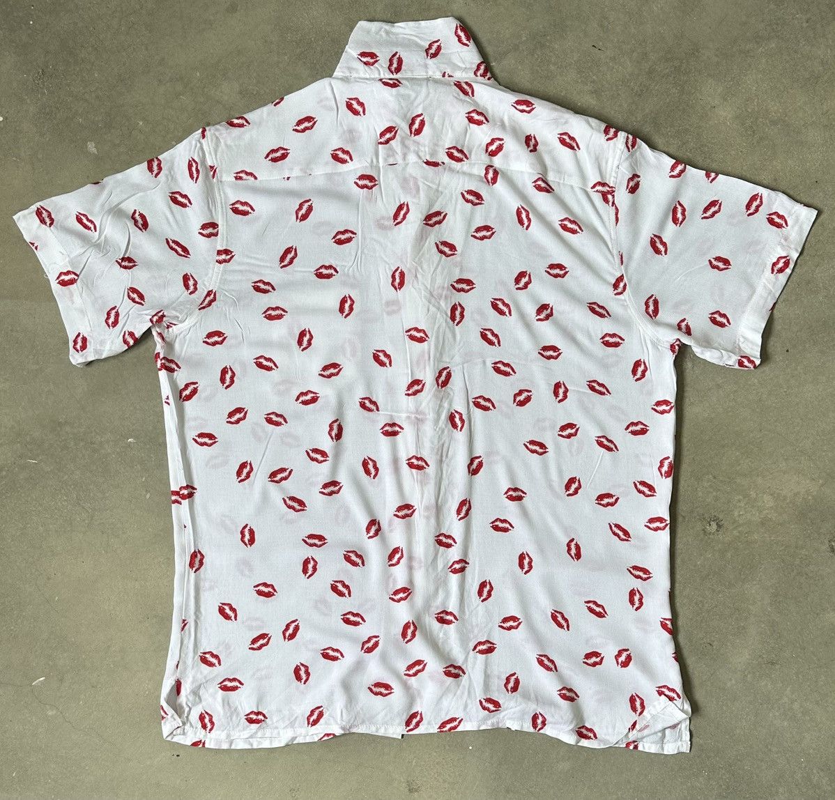 Vintage VINTAGE DOKKIA ALOHA LIPS PRINTED SHIRT Size US L / EU 52-54 / 3 - 8 Thumbnail