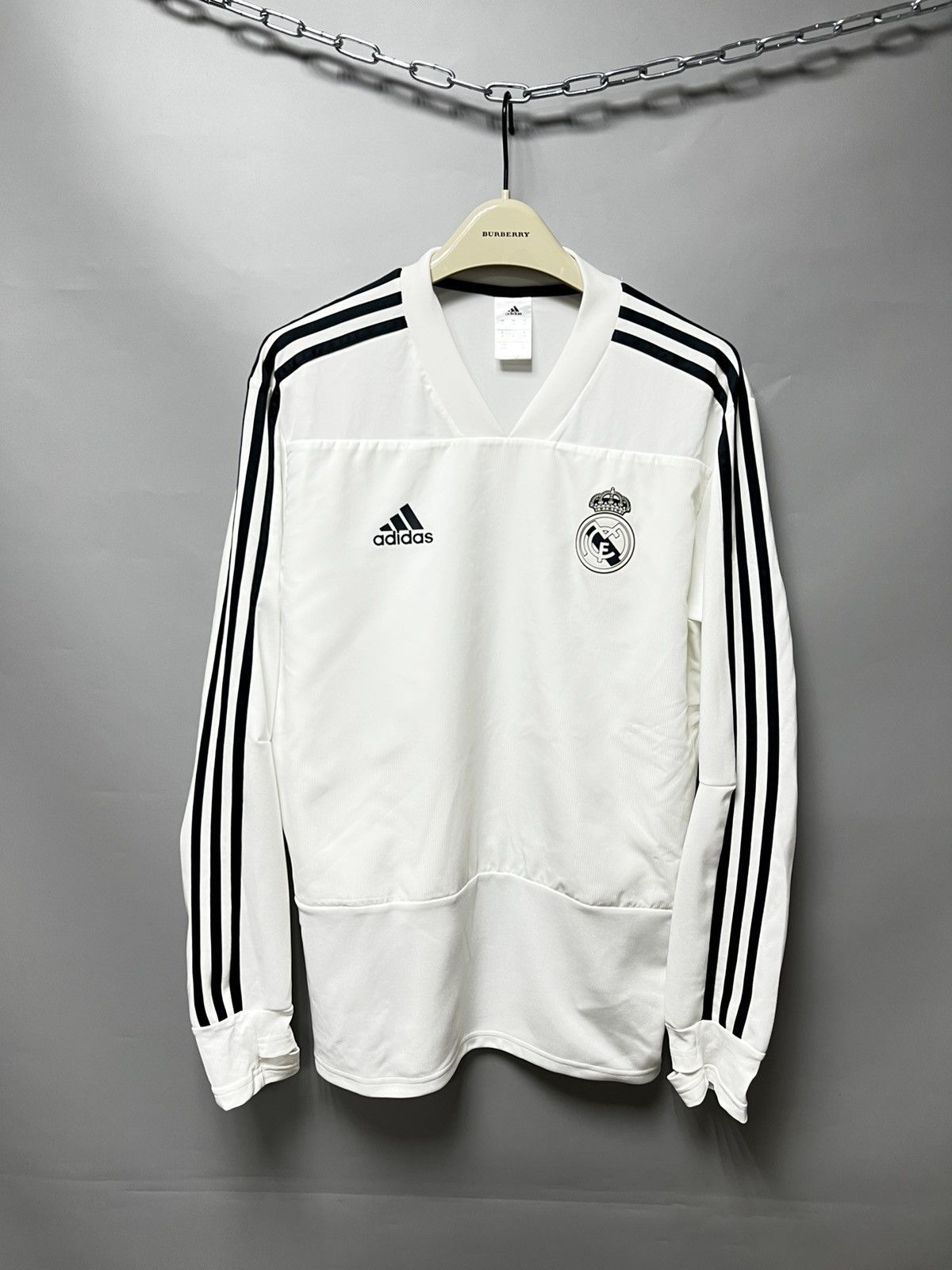 Adidas Adidas F.C Real Madrid Long Sleeve T Shirt sweatshirt white Size US M / EU 48-50 / 2 - 1 Thumbnail