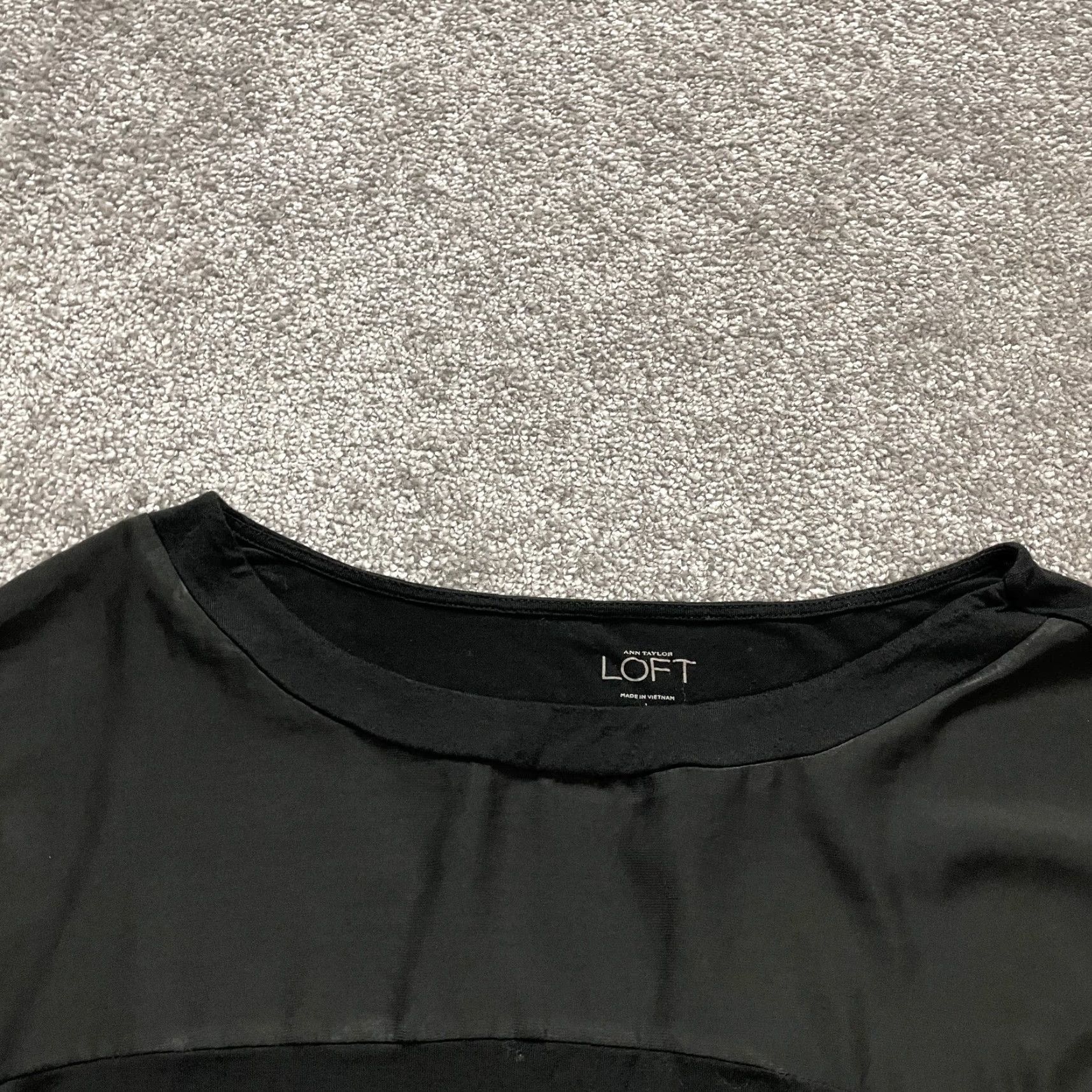 Loft LOFT Blouse Women's L Black Long Sleeve Round Neck Knit Stretch Top Womens Size L / US 10 / IT 46 - 3 Thumbnail