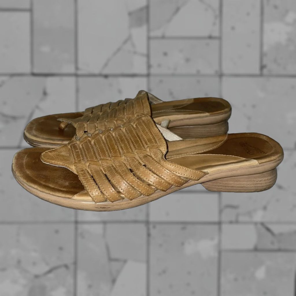 Dansko VINTAGE Dansko Sandal Womens Size 6 Light Brown Leather Flip Flop Brown Women Size US 6 / IT 36 - 1 Thumbnail