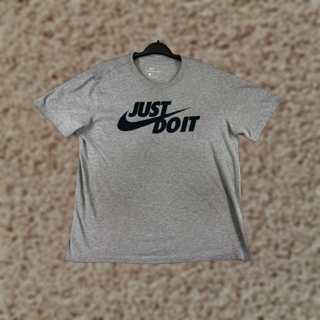 Nike Nike Men’s Gray Logo Graphic Short Sleeve T-Shirt 100% Cotton Crew Neck Sports Activewear Regular Size Large Size US L / EU 52-54 / 3 - 1 Thumbnail