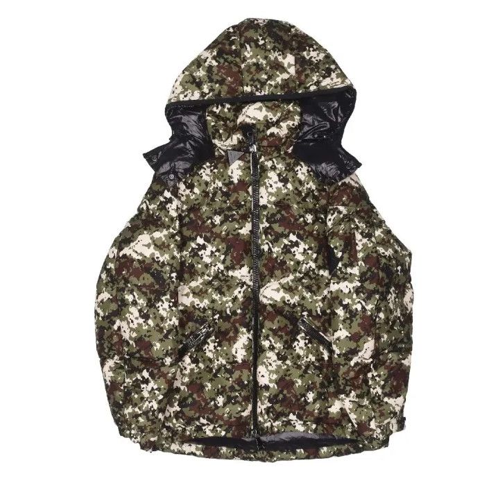 Moncler Moncler Camo Green Zip Casual Jacket Unisex Size US S / EU 44-46 / 1 - 1 Thumbnail