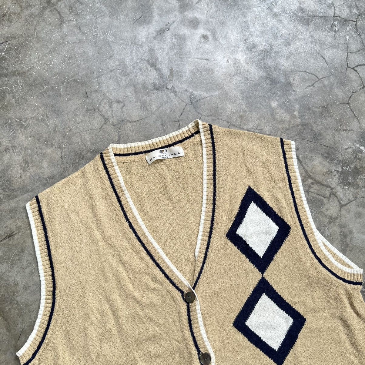 Balenciaga Vintage 90s Balenciaga Argyle Pattern Knit button Vest Size US M / EU 48-50 / 2 - 2 Thumbnail