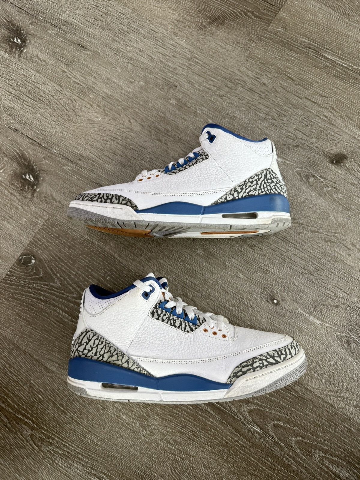 Jordan Brand Air Jordan 3 Retro “Wizards” **PRE-OWNED** Size US 10.5 / EU 43-44 - 1 Thumbnail