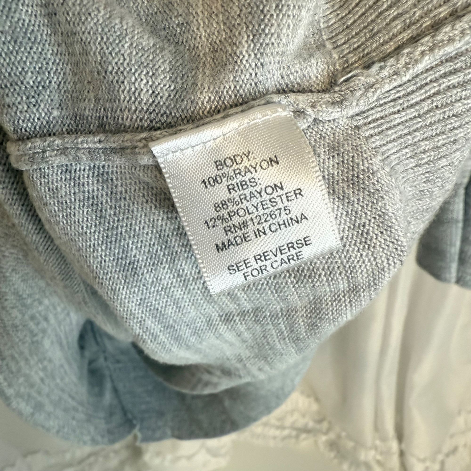 Other Lety & Me Gray V-Neck 3/4 Sleeve Knit Top Medium Womens Casu Size M / US 6-8 / IT 42-44 - 4 Thumbnail