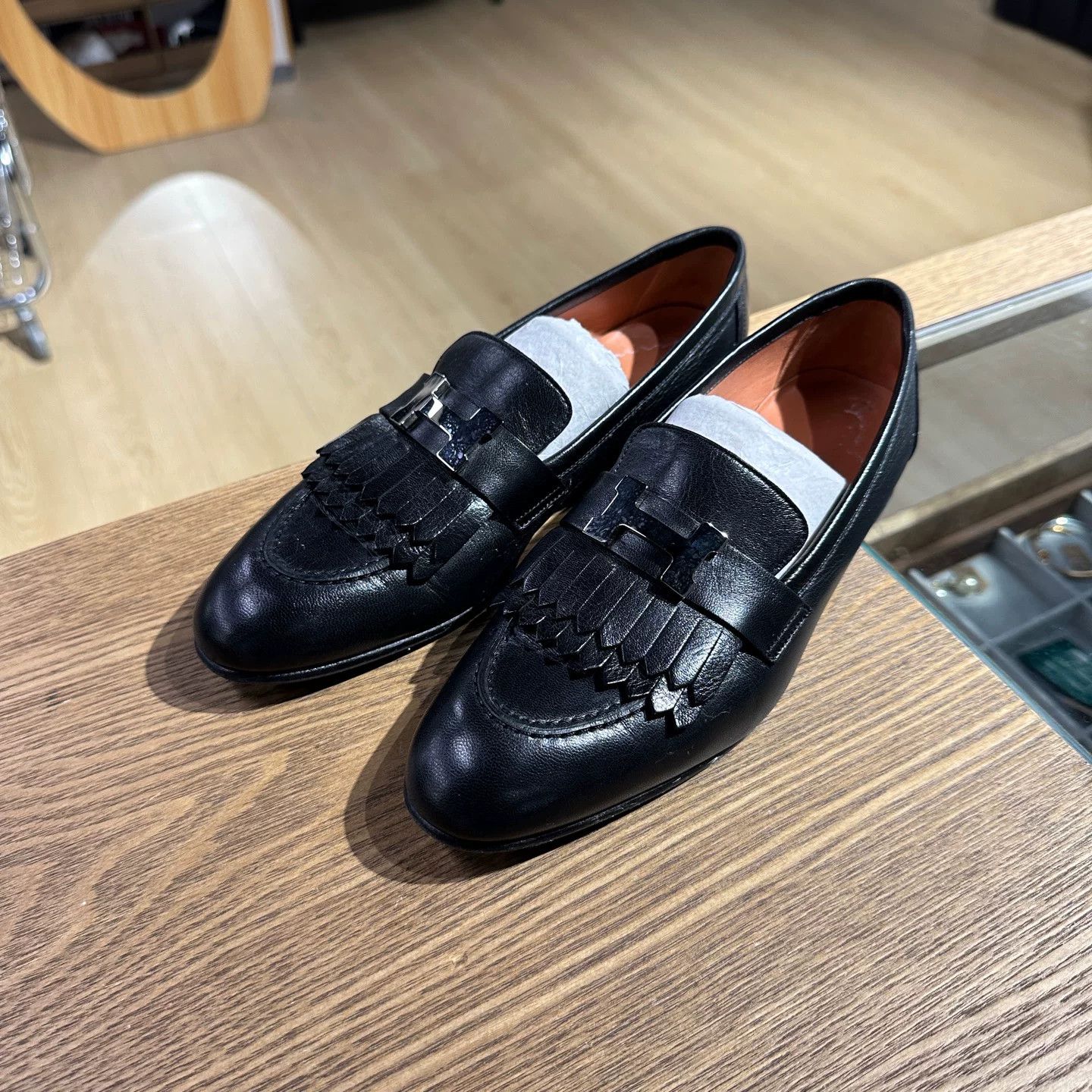 Hermes Hermes Leather Slip Ons 5.5 Men Size US 5.5 / EU 38 - 1 Thumbnail