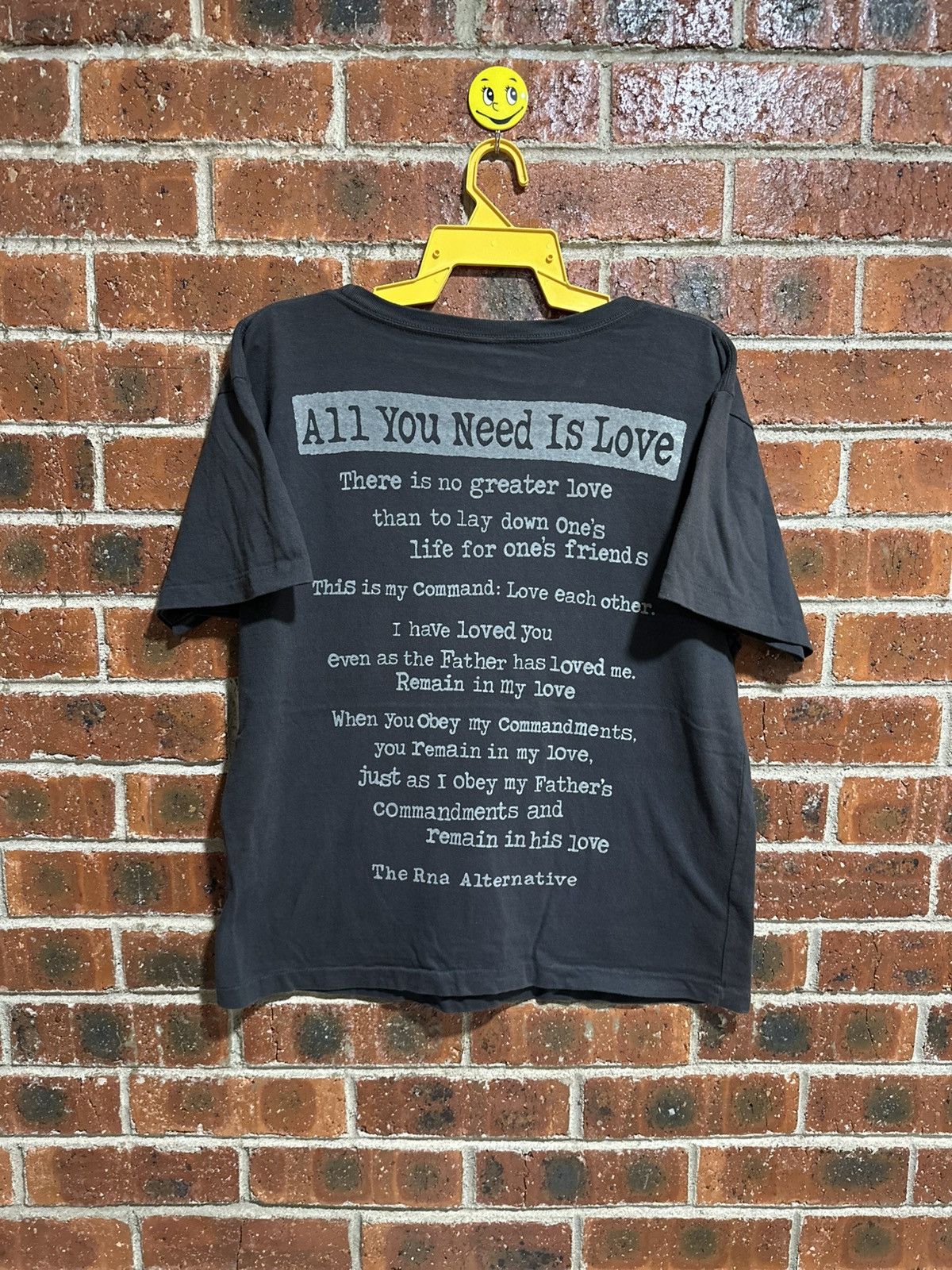 If Six Was Nine Vintage The Rna Alternative All You Need Is love Faded Tee Size US M / EU 48-50 / 2 - 6 Thumbnail