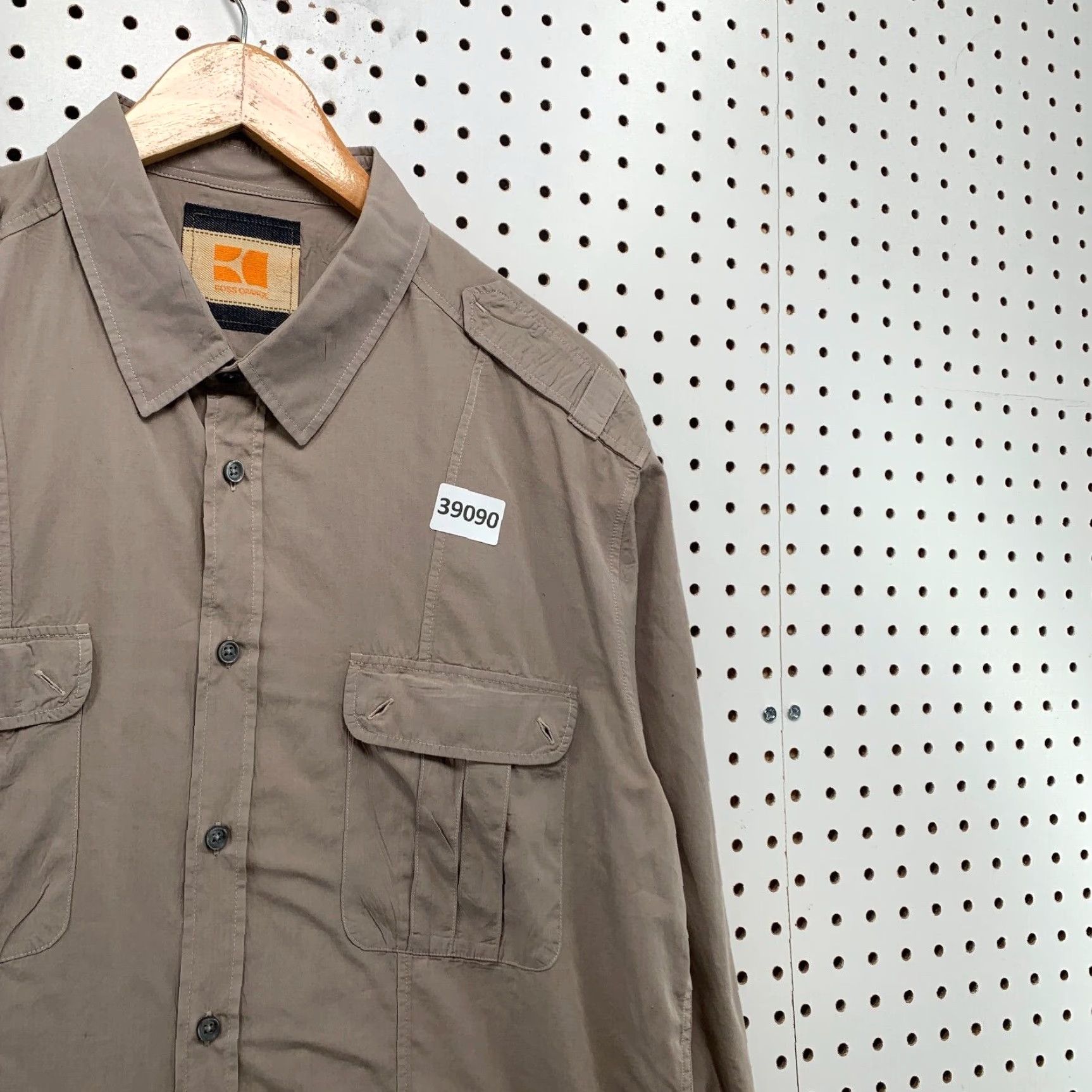 Hugo Boss VINTAGE Hugo BOSS Orange Button-Down Shirt Men XL Brown Long Sleeve Designer 22x31.5 Size US XL / EU 56 / 4 - 5 Thumbnail