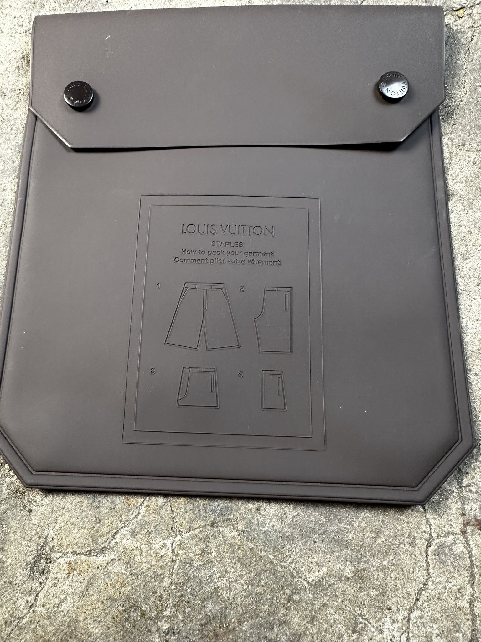Louis Vuitton Louis Vuitton Nylon Pocket Bag Size ONE SIZE - 2 Thumbnail