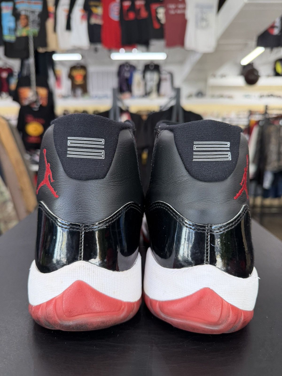 Jordan Brand Air Jordan 11 Playoffs Bred Size 11.5 (2019) Size US 11.5 / EU 44-45 - 5 Thumbnail