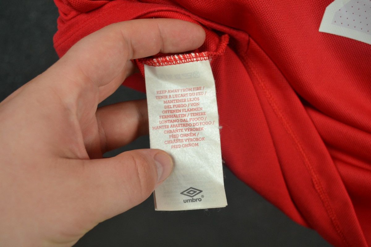 Umbro England 2010 2012 away Gerrard soccer football jersey Size US M / EU 48-50 / 2 - 8 Thumbnail