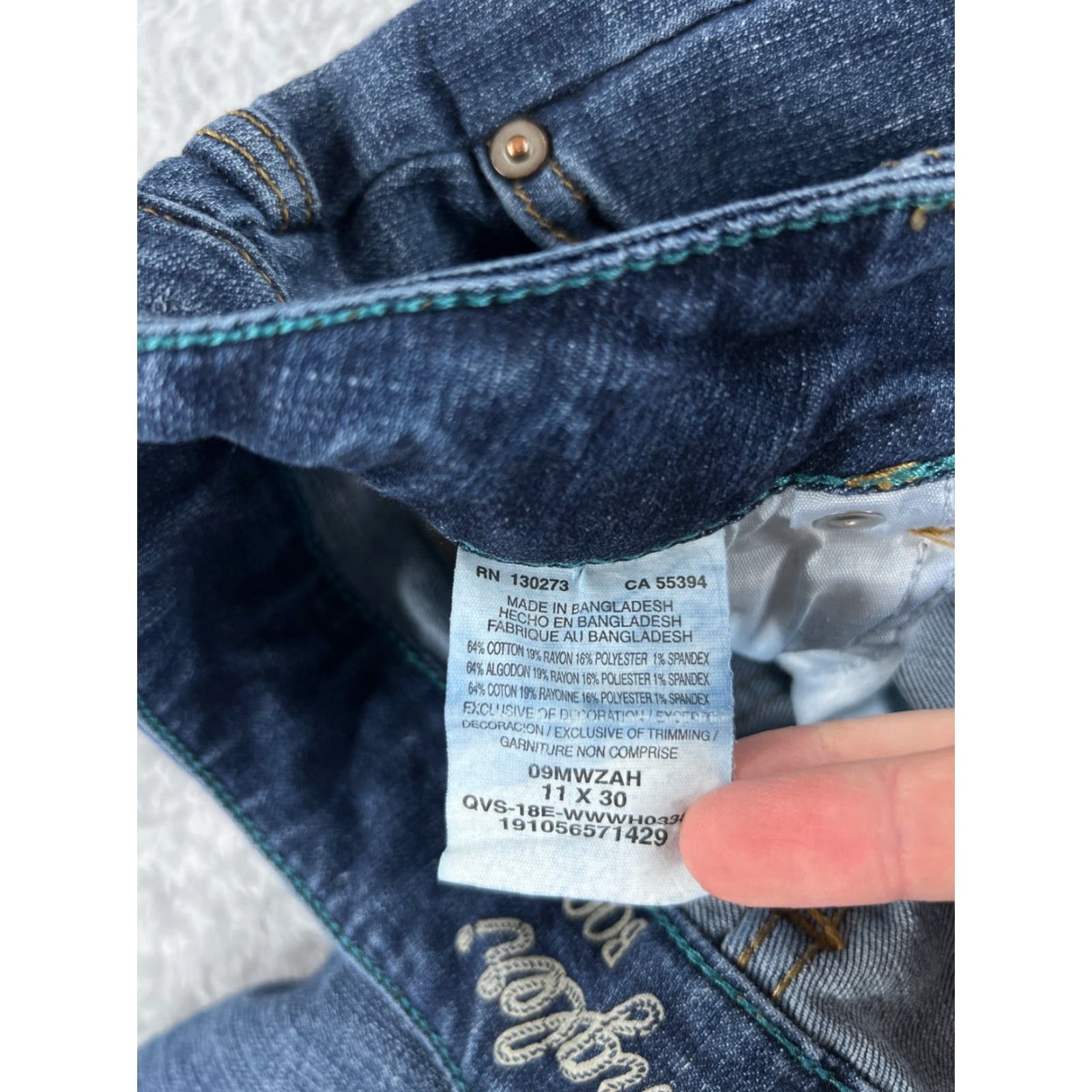 Wrangler Wrangler Jeans Women 11 Blue Denim Bootcut Mid Wash Embroidered 30x28 Pants Regular SwMt Size 32" / US 10 / IT 46 - 7 Thumbnail