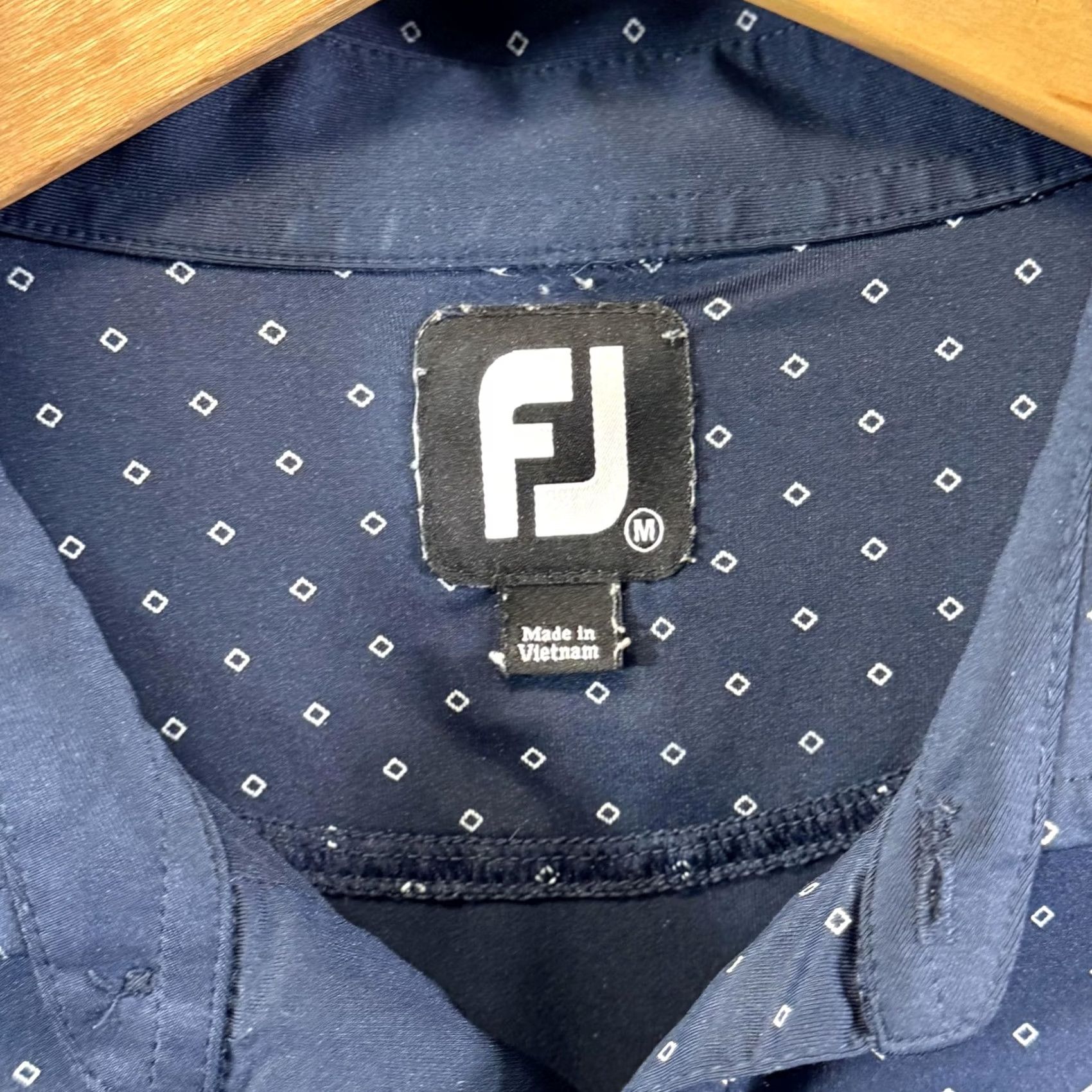 Footjoy FootJoy Polo Shirt Mens M Navy Blue Dot Print Golf Performance Lightweight Size US M / EU 48-50 / 2 - 4 Thumbnail
