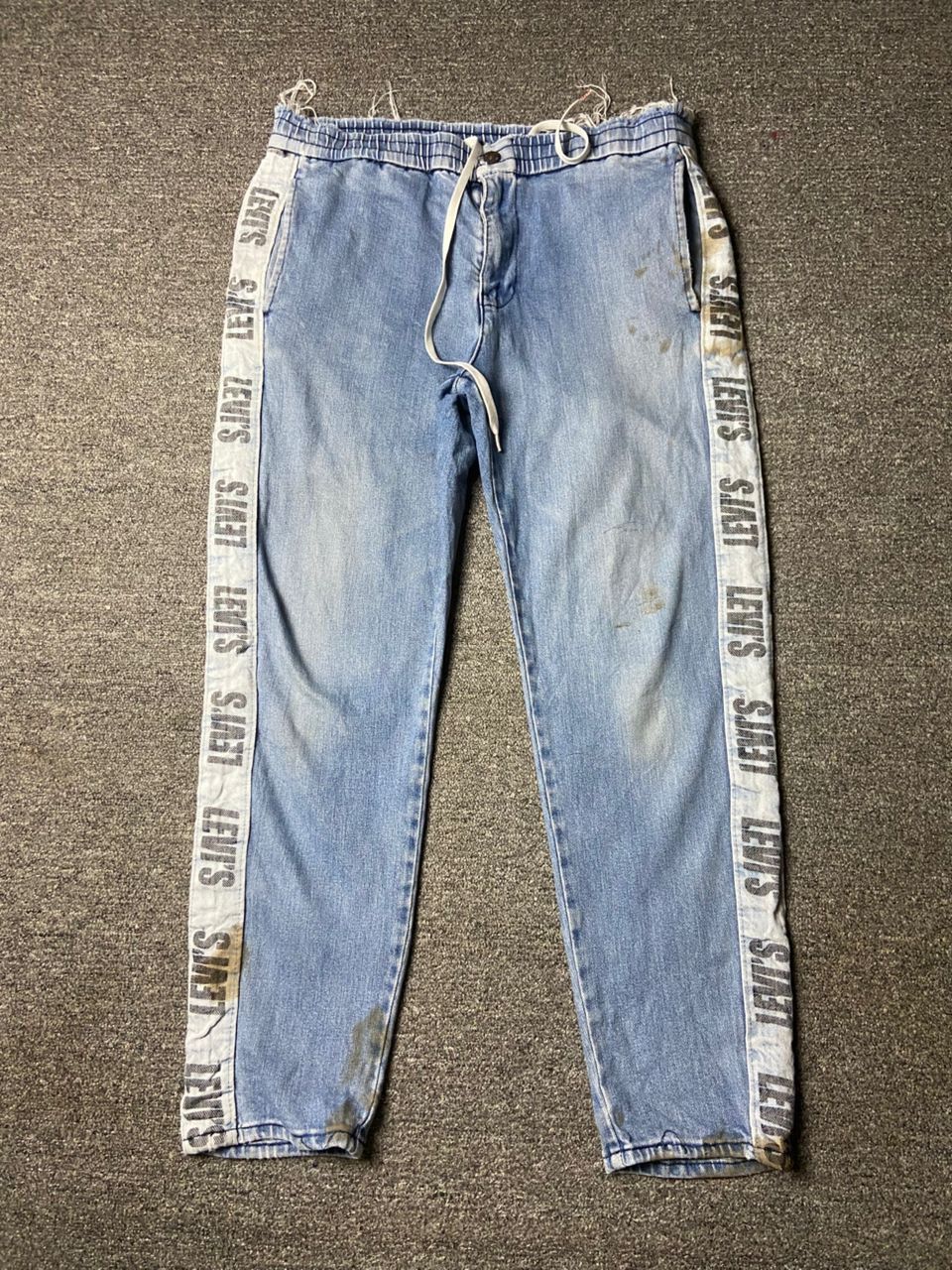 Levi's Levis Hi-Ball Roll Logo Side Stripe Denim Jogger (174) Size US 33 - 1 Thumbnail