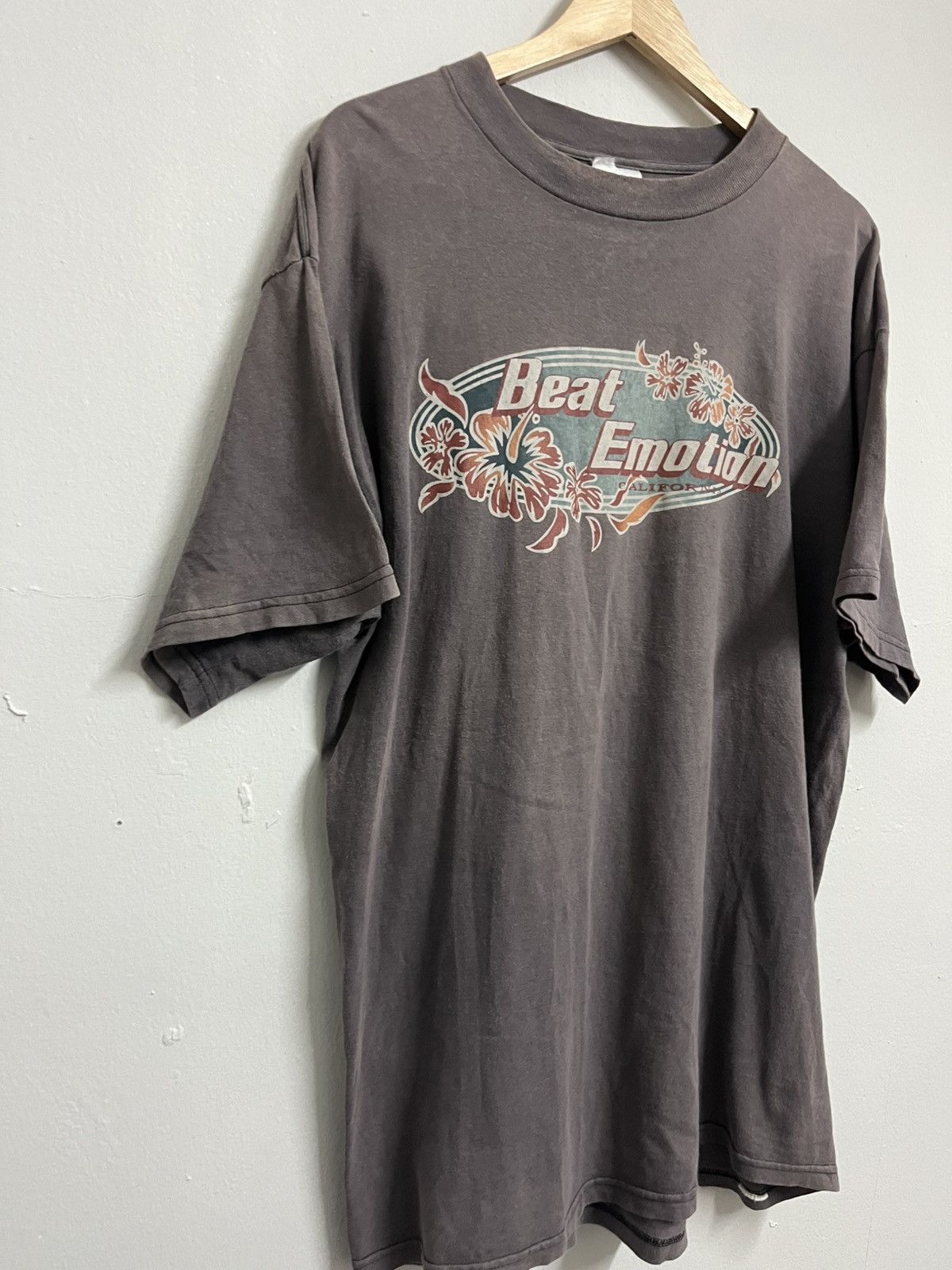 Sun Surf 💥Offer💥 Vintage Beat Emotion California Surf T Shirts Size US XL / EU 56 / 4 - 2 Thumbnail