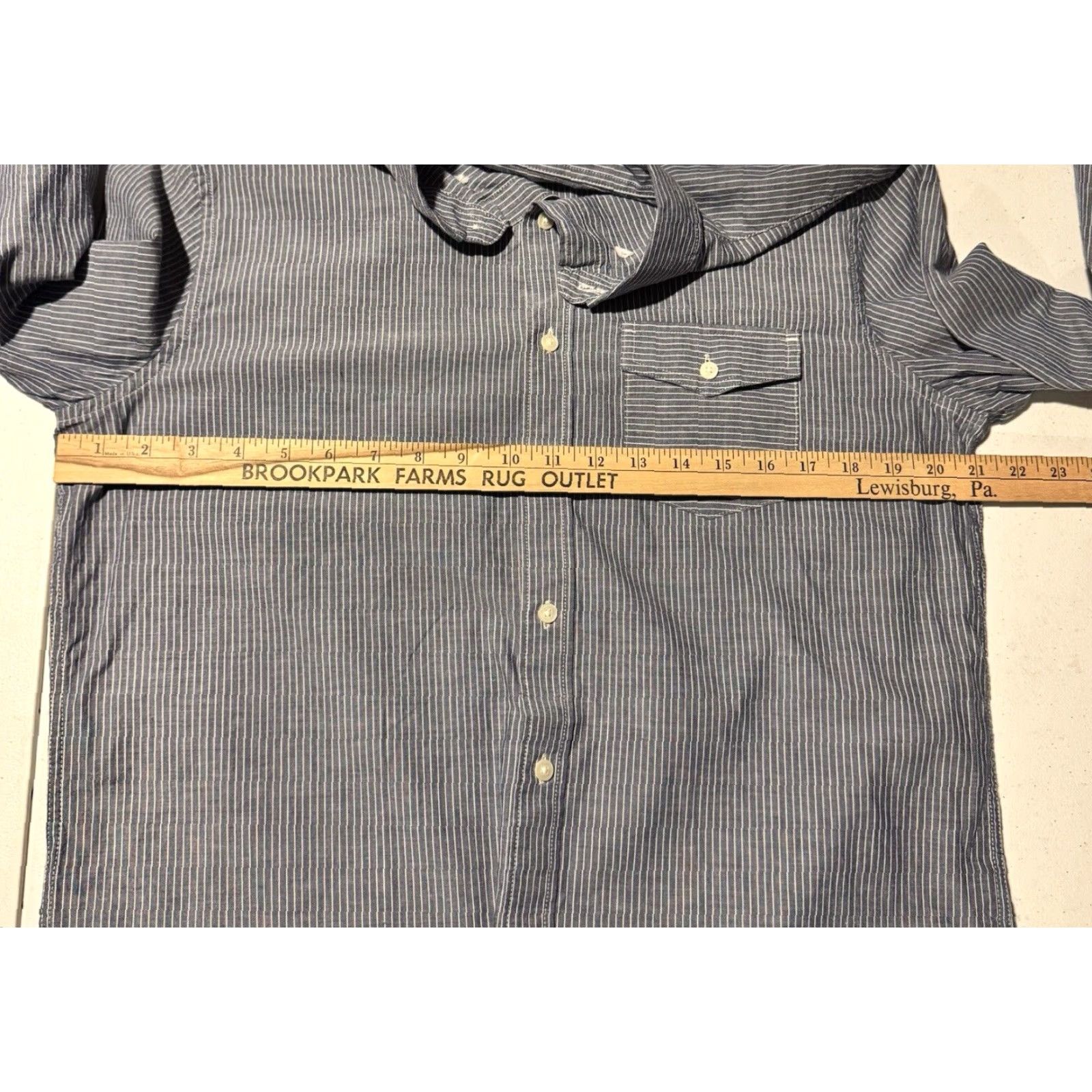 American Eagle Outfitters VINTAGE American Eagle Outfitters Button-Down Shirt Men Medium Pinstripe 100% Cotton Gray Casual Workwear 2010s Mens Size US M / EU 48-50 / 2 - 4 Thumbnail